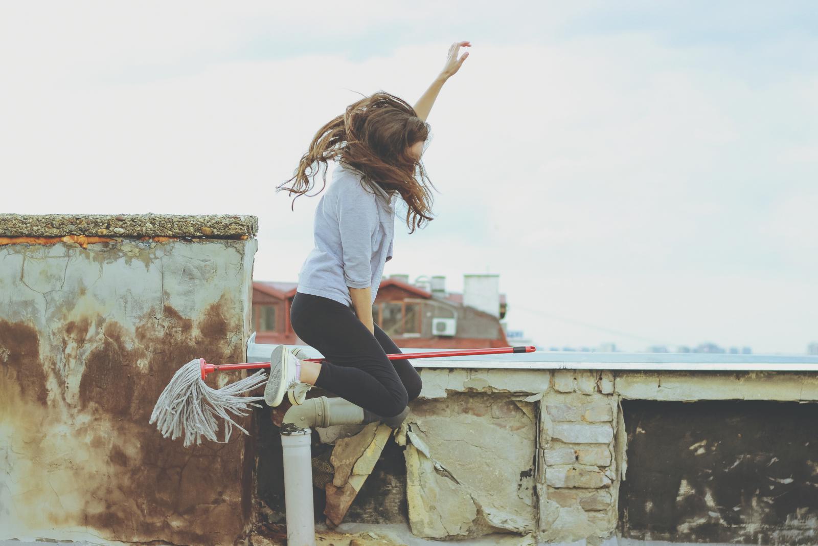 Muči li i vas ponekad što više vremena provodite na metli, ups, čisteći, umjesto da uživate u životu?