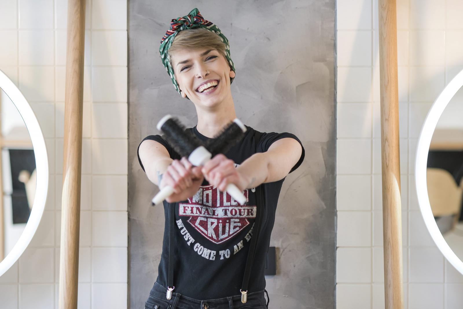 Osim popularnog modnog dvojca eNVy Room, u novoj će Ženskoj priči svoja iskustva otkriti Tihana Harapin Zalepugin te Kristina Šalinović.