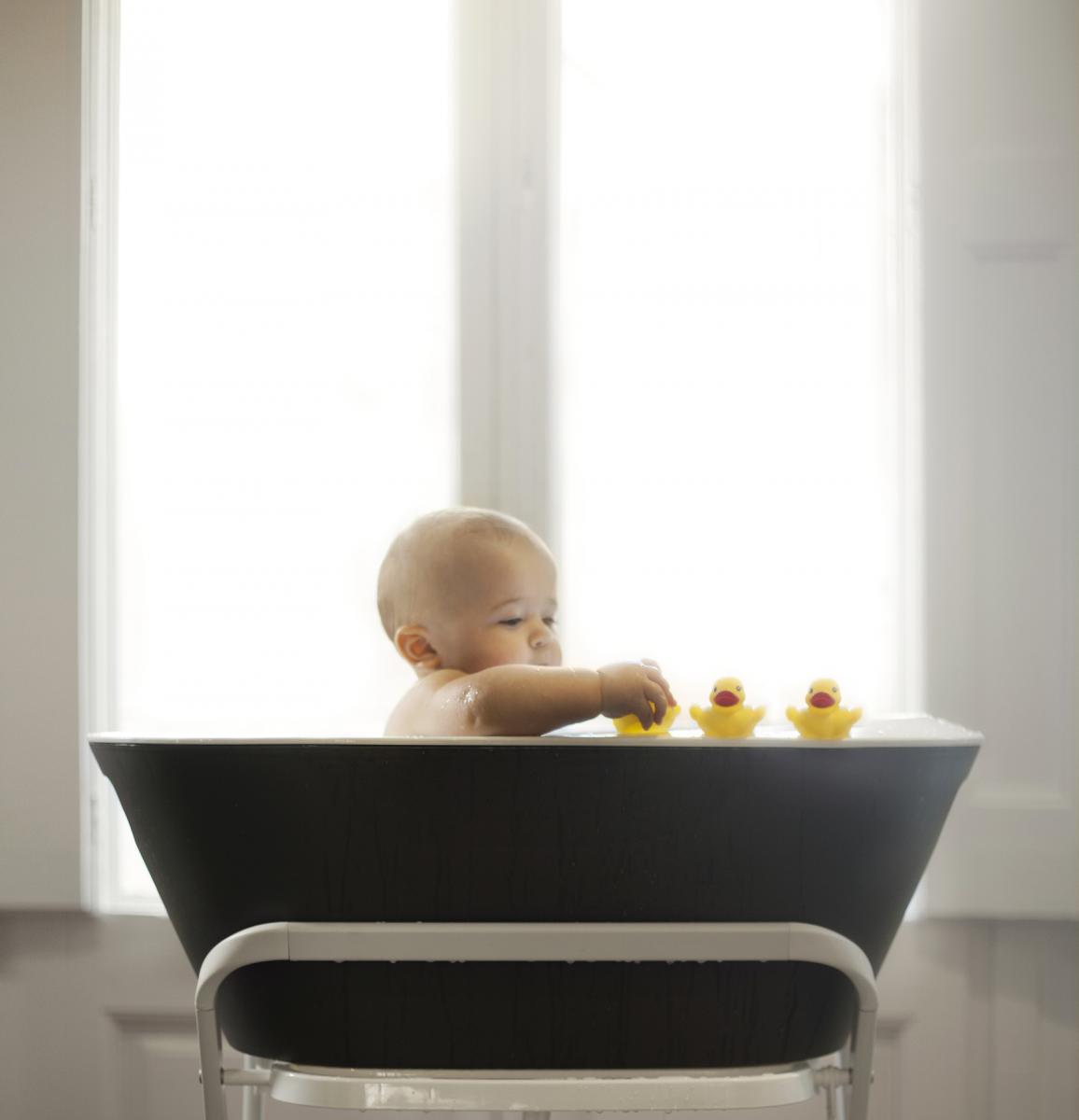 Pazite li na temperaturu vode u kojoj se dijete kupa? A na preparate kojima ga kupate i kasnije mažete?