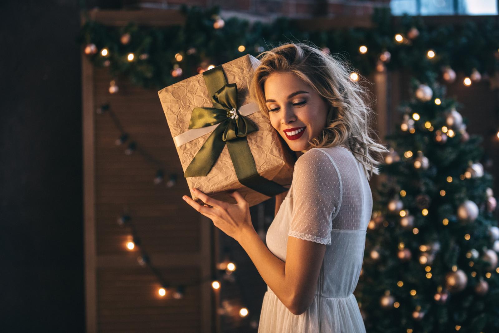 Još imate dovoljno vremena za ideje i listu za kupovinu poklona. No, ako vam ni smišljanje nikako ne ide pojednostavite stvar do maksimuma.