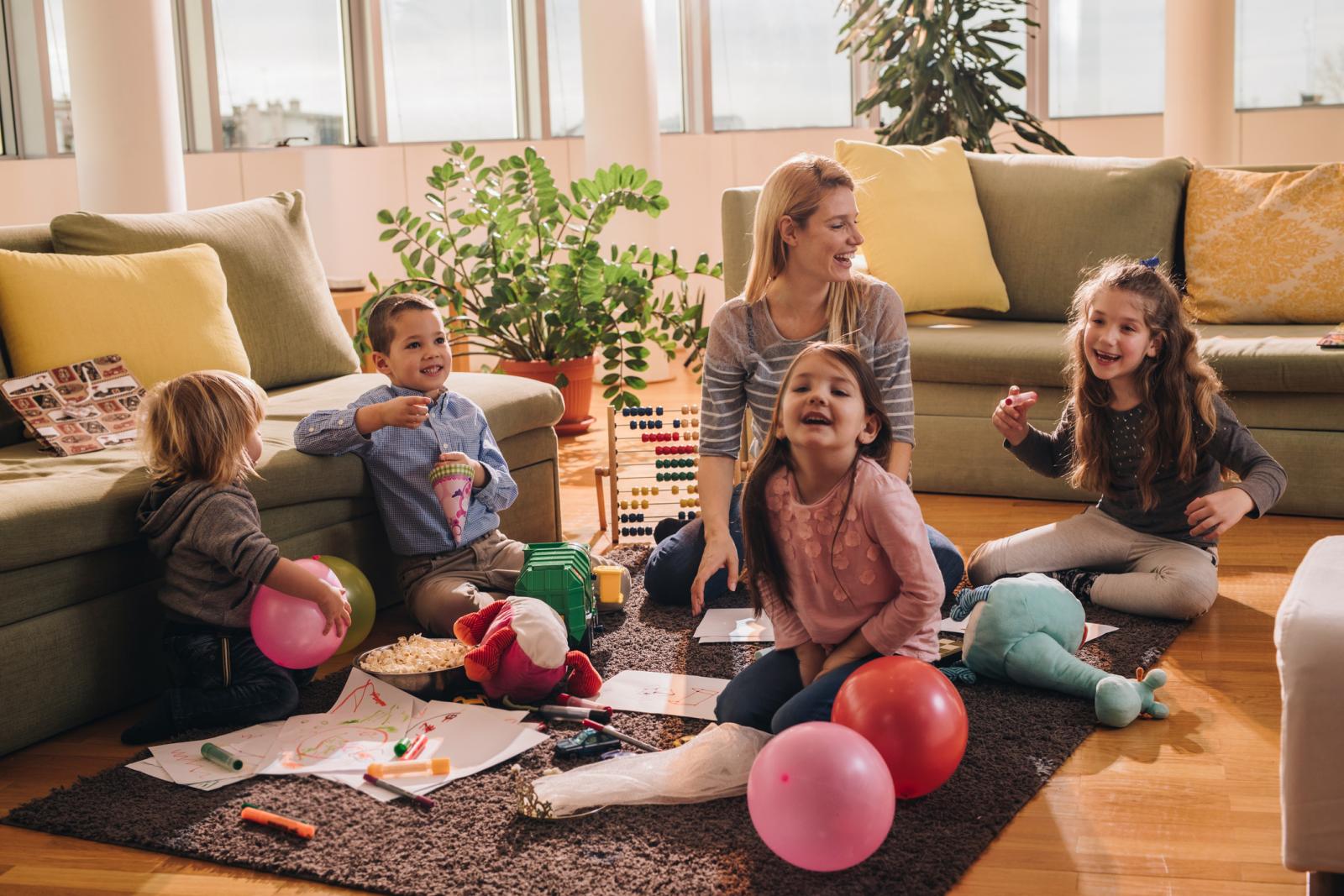 Igra je namijenjana za 2 do 4 igrača od 4 godine na više.