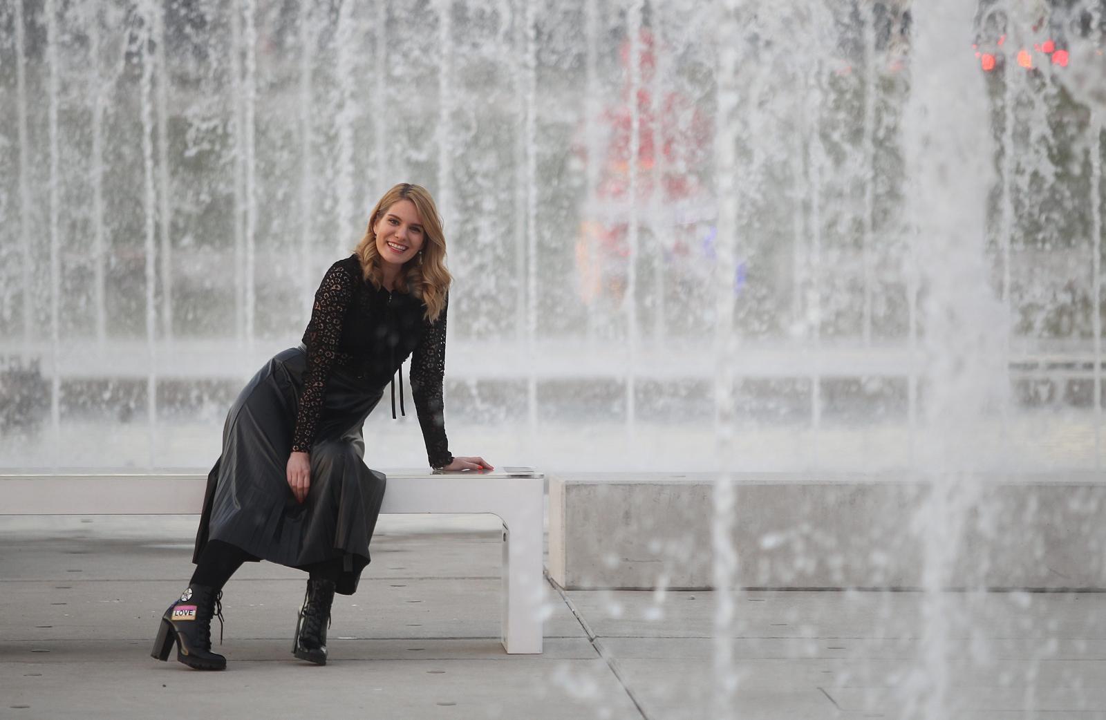 Mia danas ima 27 godina, a prvi simptomi pojavili su joj se kad je imala 18.