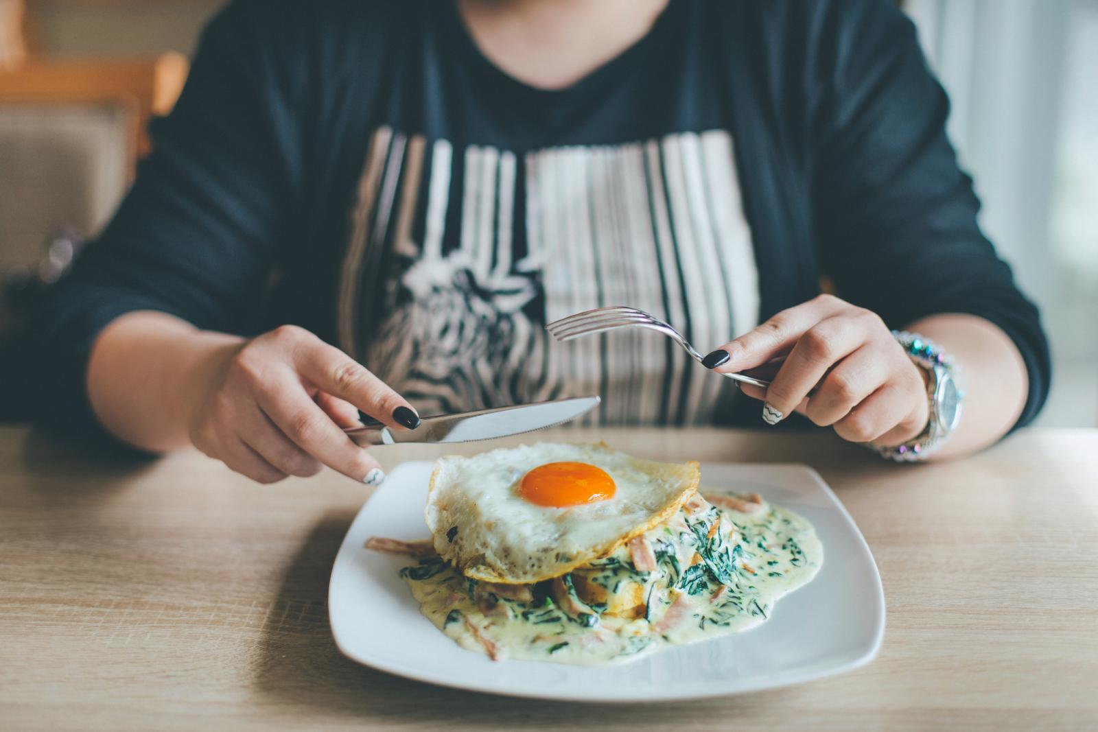 Vegetarijanska prehrana obogaćena jajima i mliječnim proizvodima jednostavna za pripremu i bez ikakvih pratećih zdravstvenih problema ako se priprema uz potporu stručnih nutricionista.