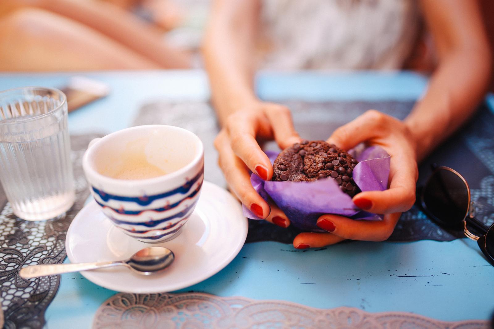 Potrebno je 15 minuta od početka obroka kako bi mozak dobio informaciju da je sit.