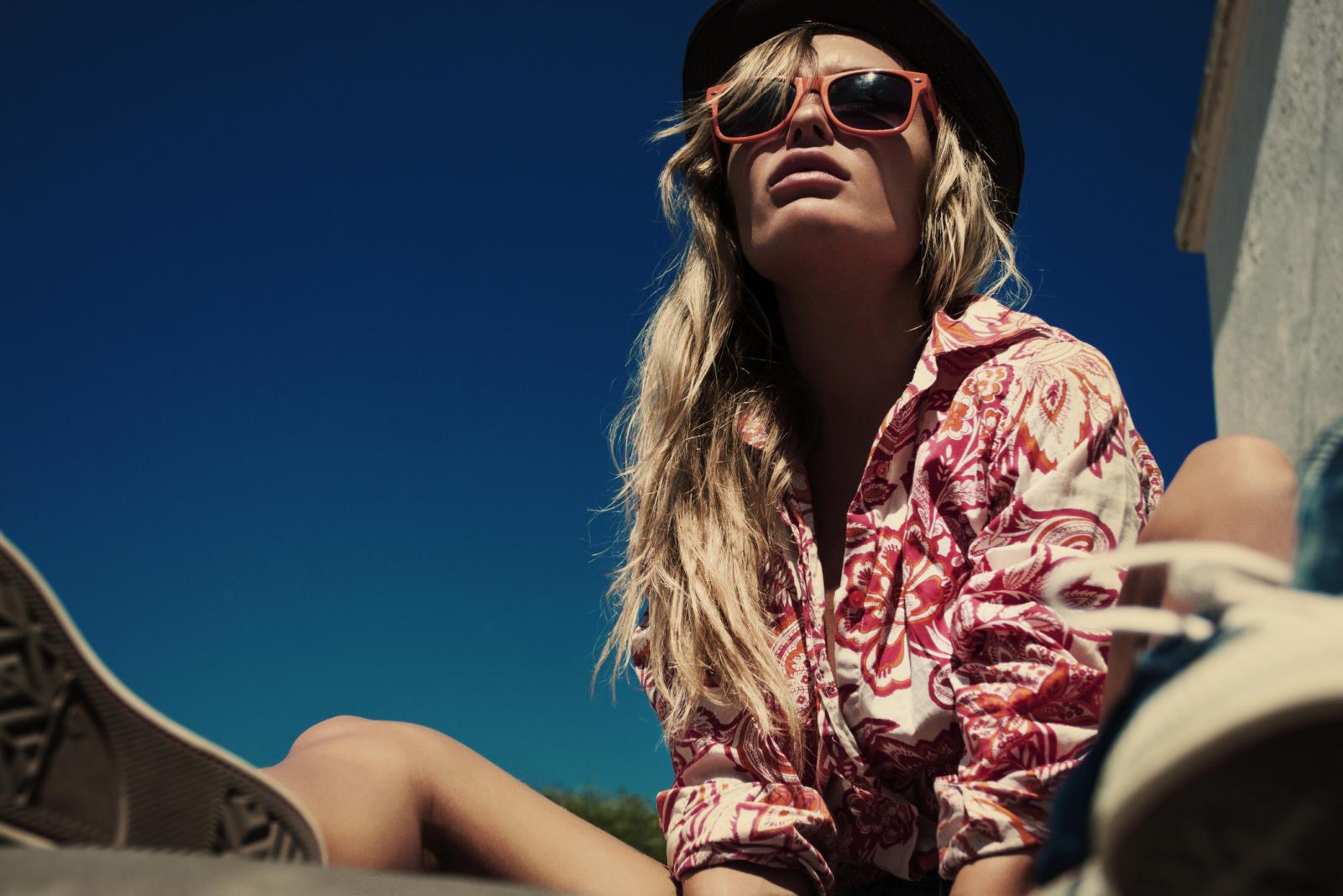 Krivac za prekomjerno znojenje ne moraju biti samo paklene vrućine - uzroci mogu biti i drugi pa tako neki pate od emocionalnog znojenja, koje uzrokuju stres, nervoza, strah ili tjeskoba.