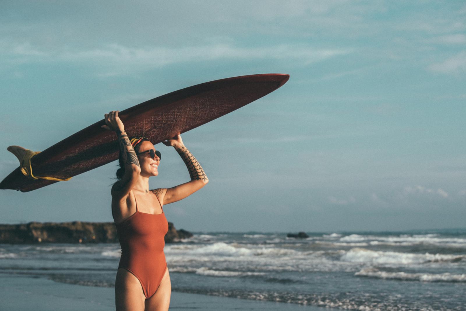 Poučene iskustvom, svaka naša odluka dođe s debelim računom. No šteta je ovaj život ostaviti neistražen.