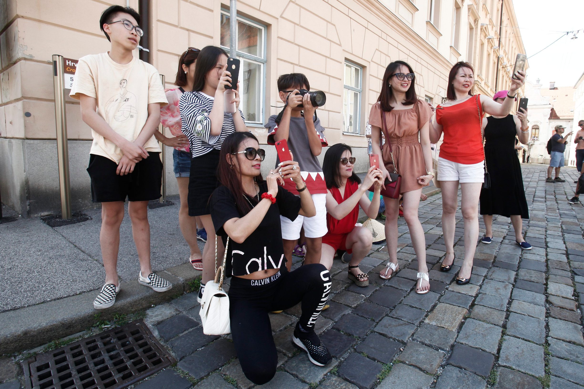Turisti u razgledavanju Gornjeg grada u Zagrebu