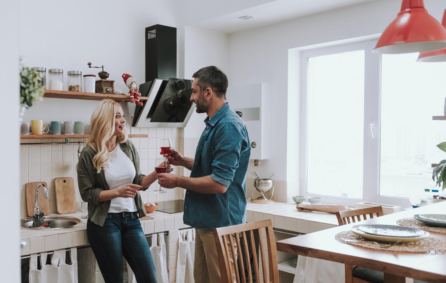 Prije nego nešto odbiješ barem probaj... Lakše je suditi.