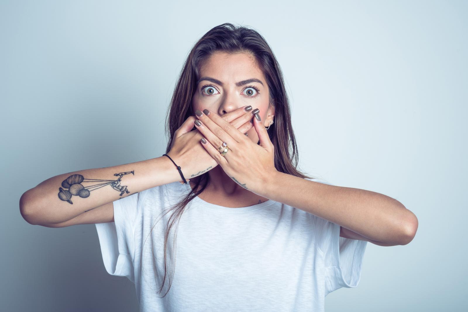 Štucanje obično prođe spontano nakon kratkog vremena, no ponekad može potrajati, obično zbog oštećenja ili nadraženosti živaca povezanih s ošitom.