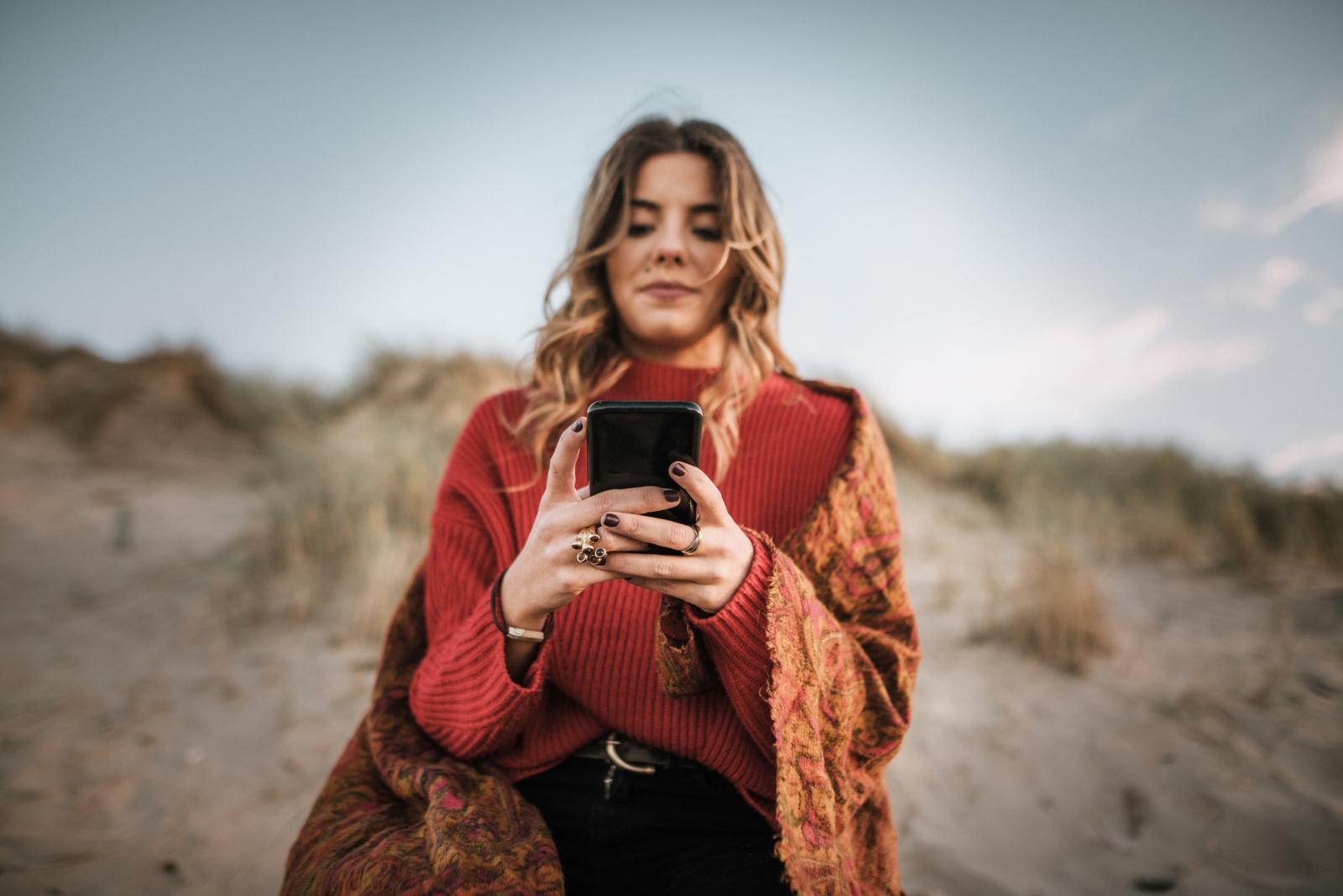 Jednom me njegova bivša curom preko poruka napala da zašto joj nisam rekla da smo zajedno!?