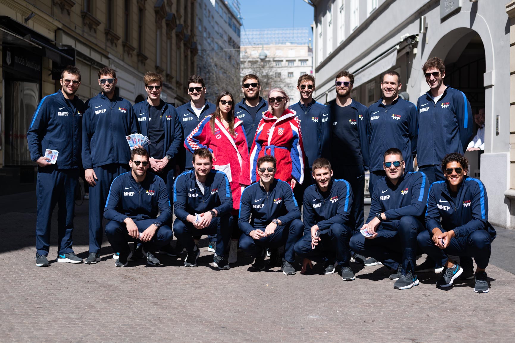 Reprezentativci, Luna i Paula