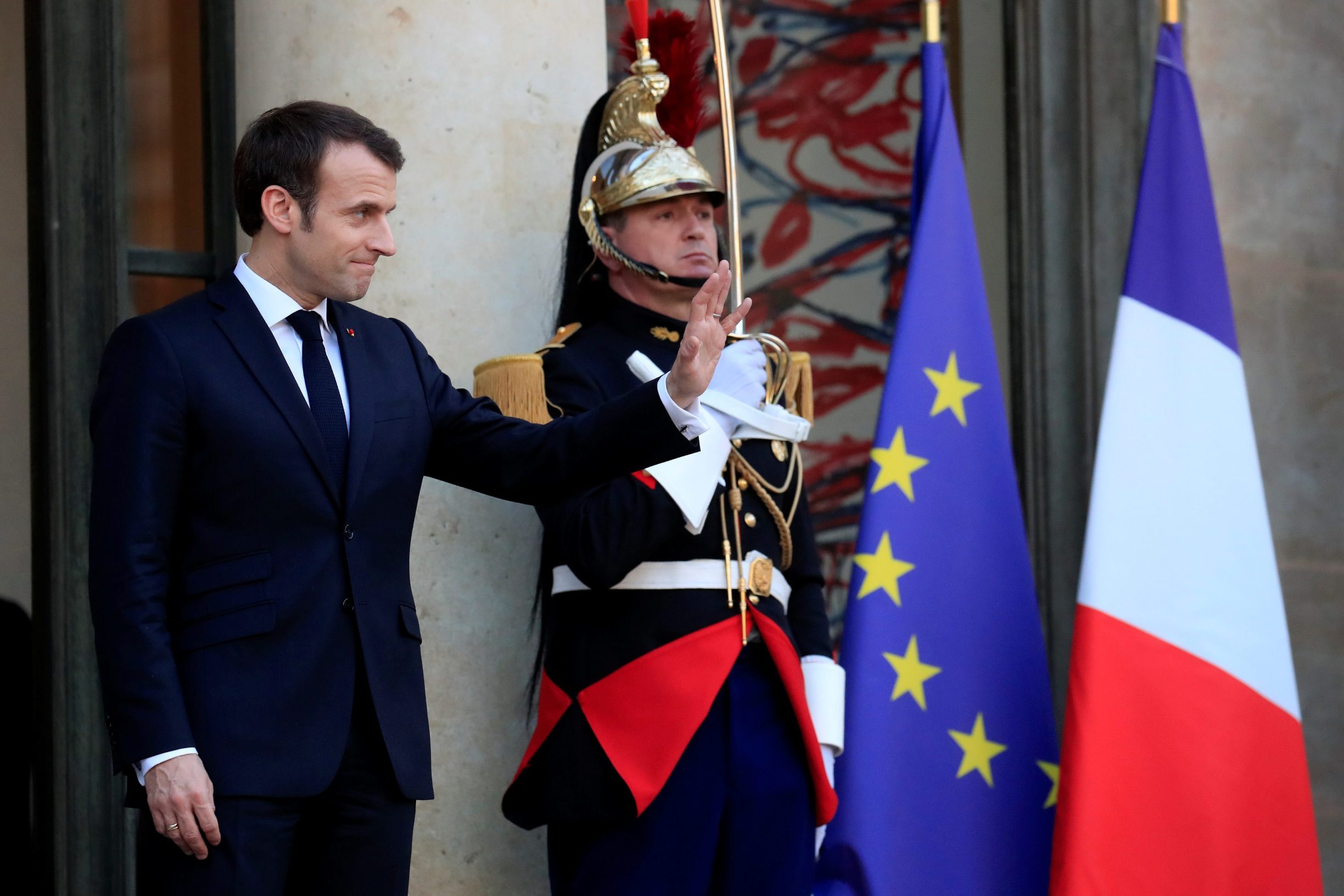 2019-02-27T171410Z_229676222_RC1C2F53CA90_RTRMADP_3_FRANCE-GERMANY-MACRON-MERKEL