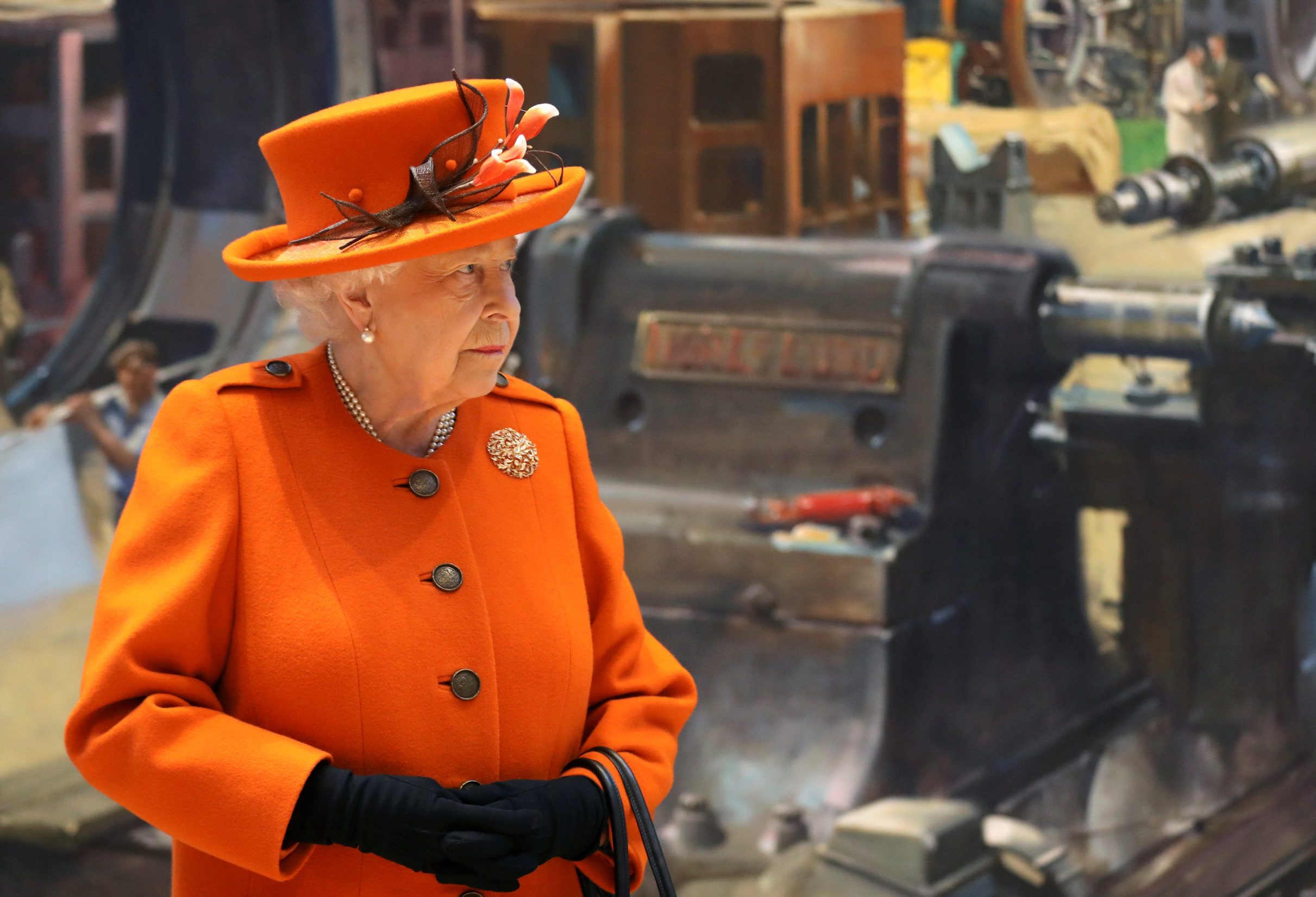 2019-03-07T123455Z_73315684_RC192DFF05F0_RTRMADP_3_BRITAIN-ROYALS-QUEEN-MUSEUM
