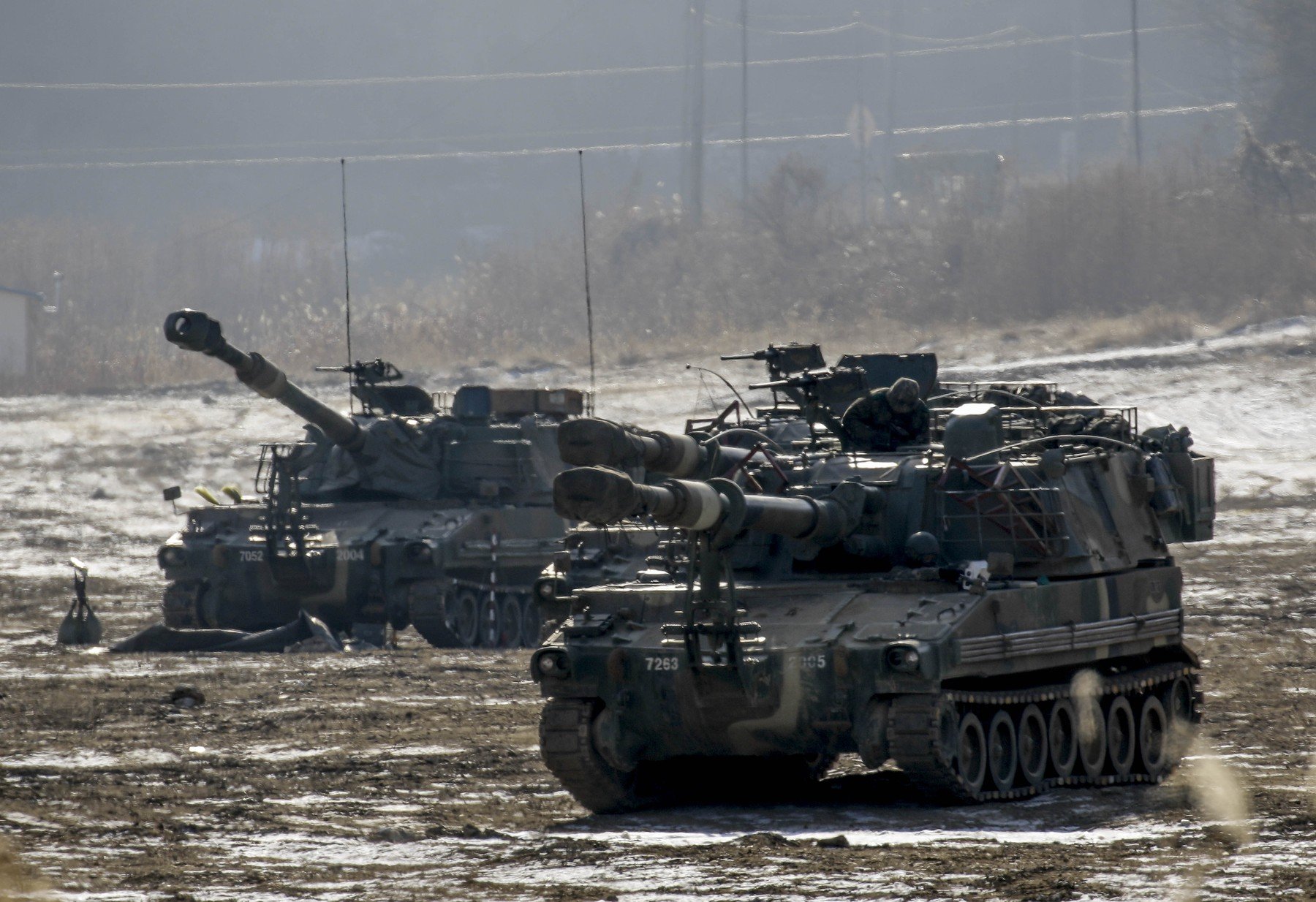 Južnokorejske haubice K-55 tijekom vojne vježbe 