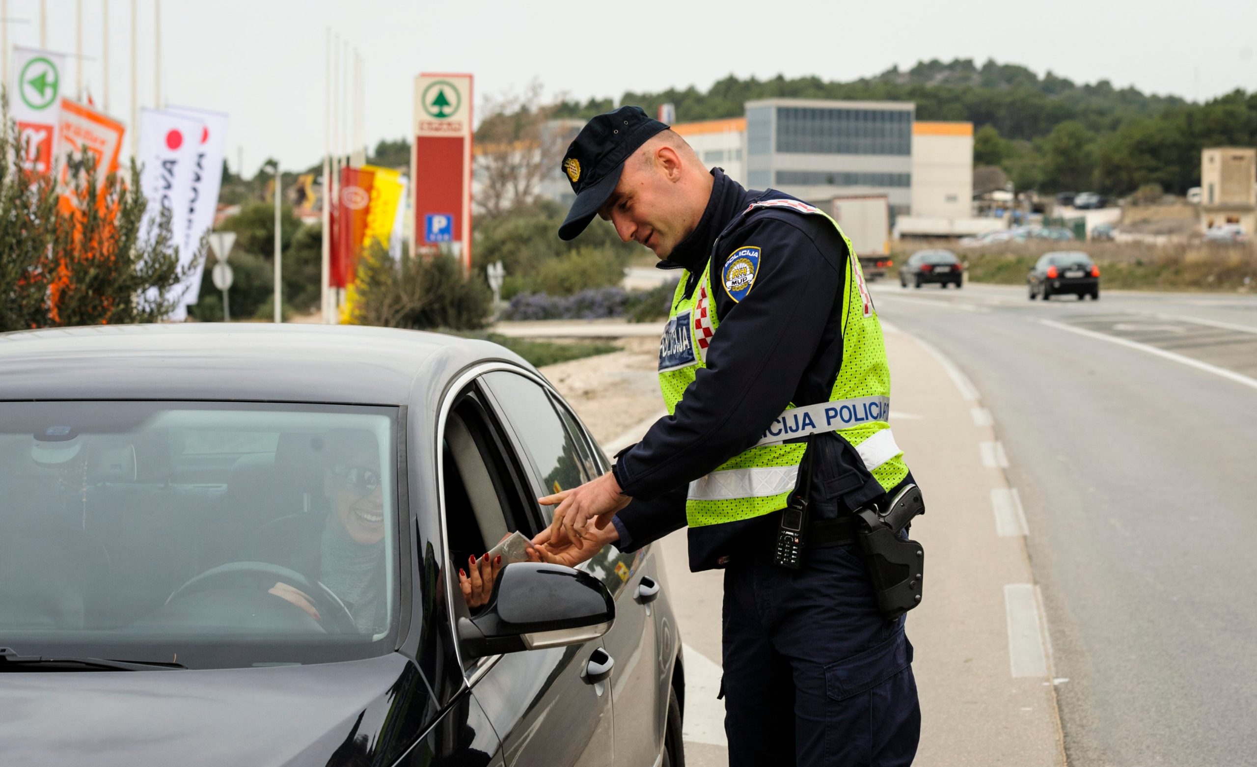 policija_promet01-080319