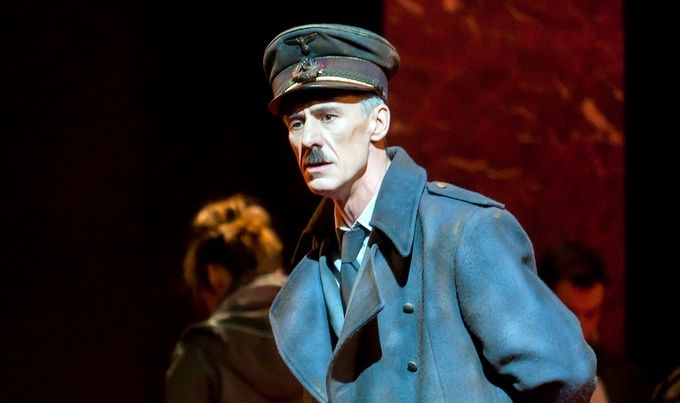 Dražen Čuček kao Hitler