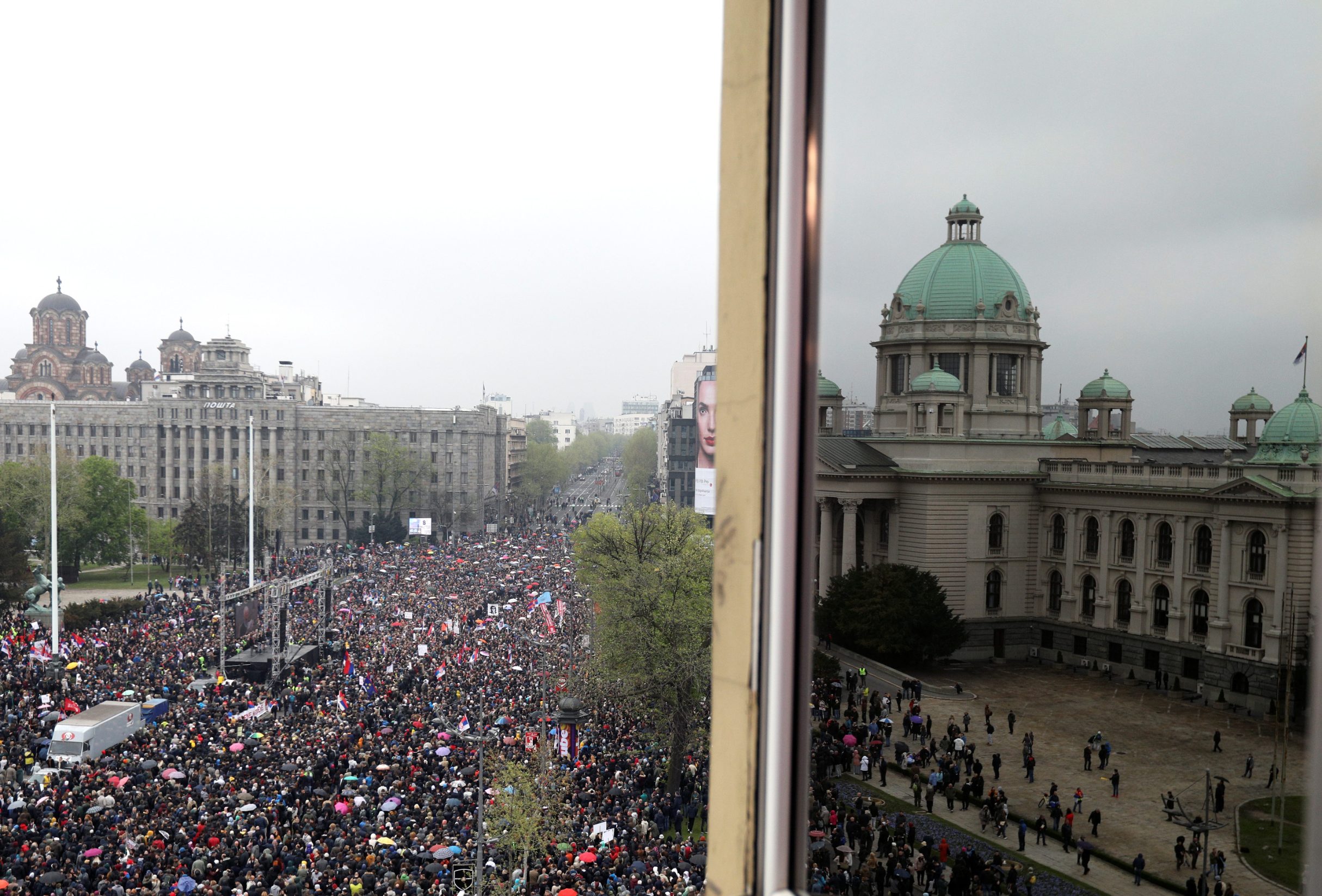 2019-04-13T143147Z_658574688_RC195616E750_RTRMADP_3_SERBIA-PROTESTS