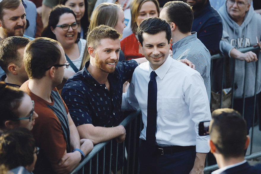 2019-04-17T044952Z-17432130