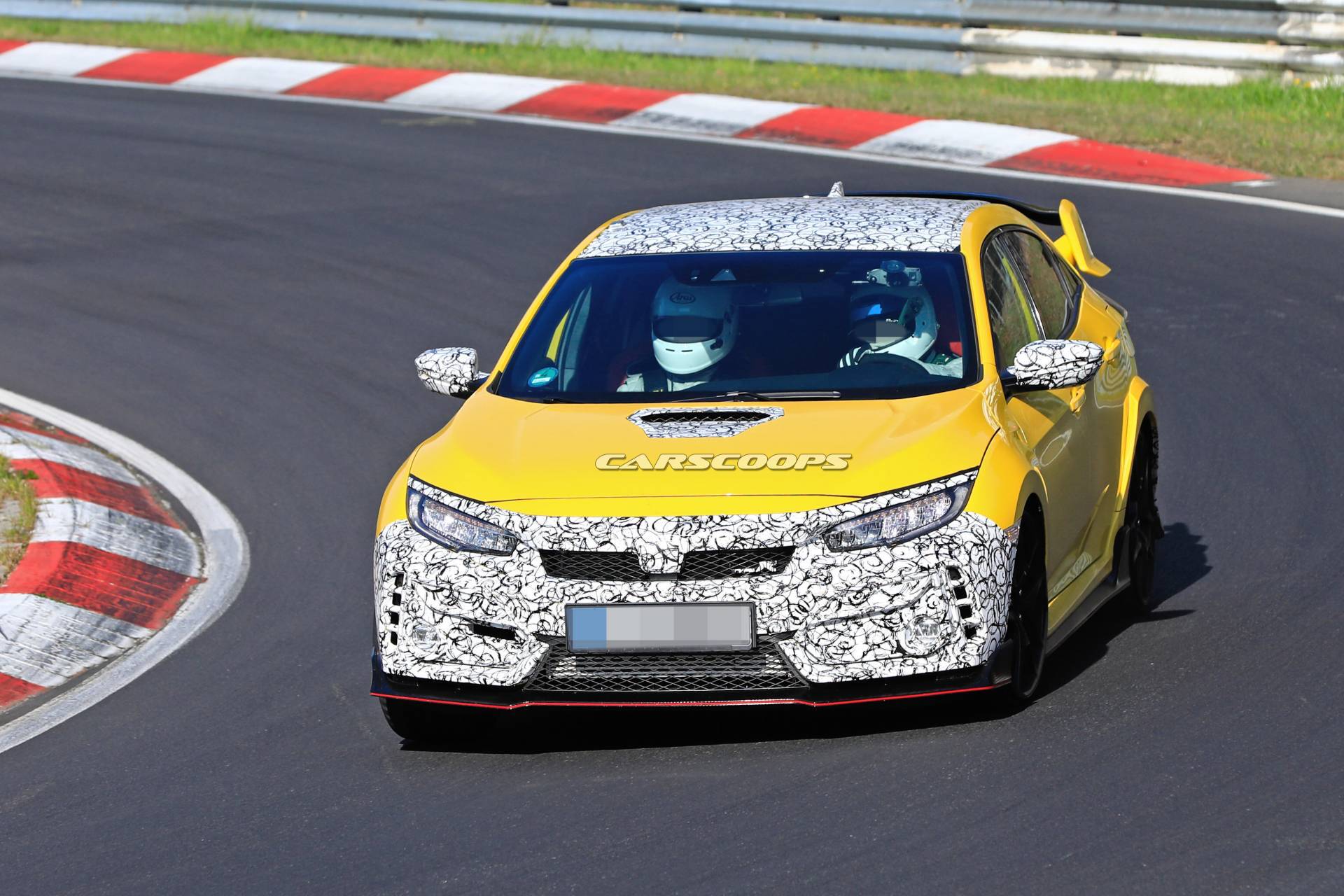 7a5fcf3c-2019-honda-civic-type-r-facelift-spy-shots-15