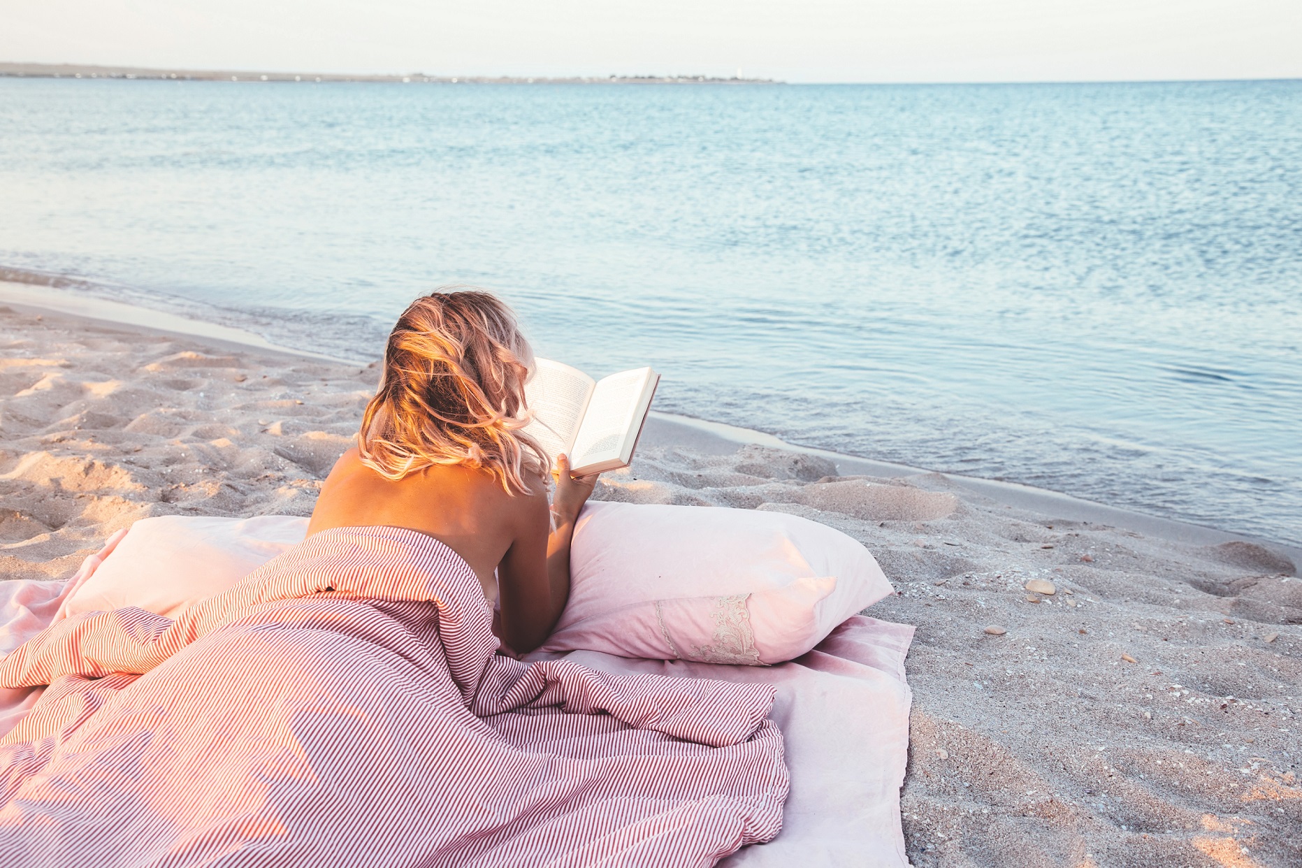 Upalite ovu skladbu, zažmirite i zamislite da ste negdje gdje vam je lijepo...