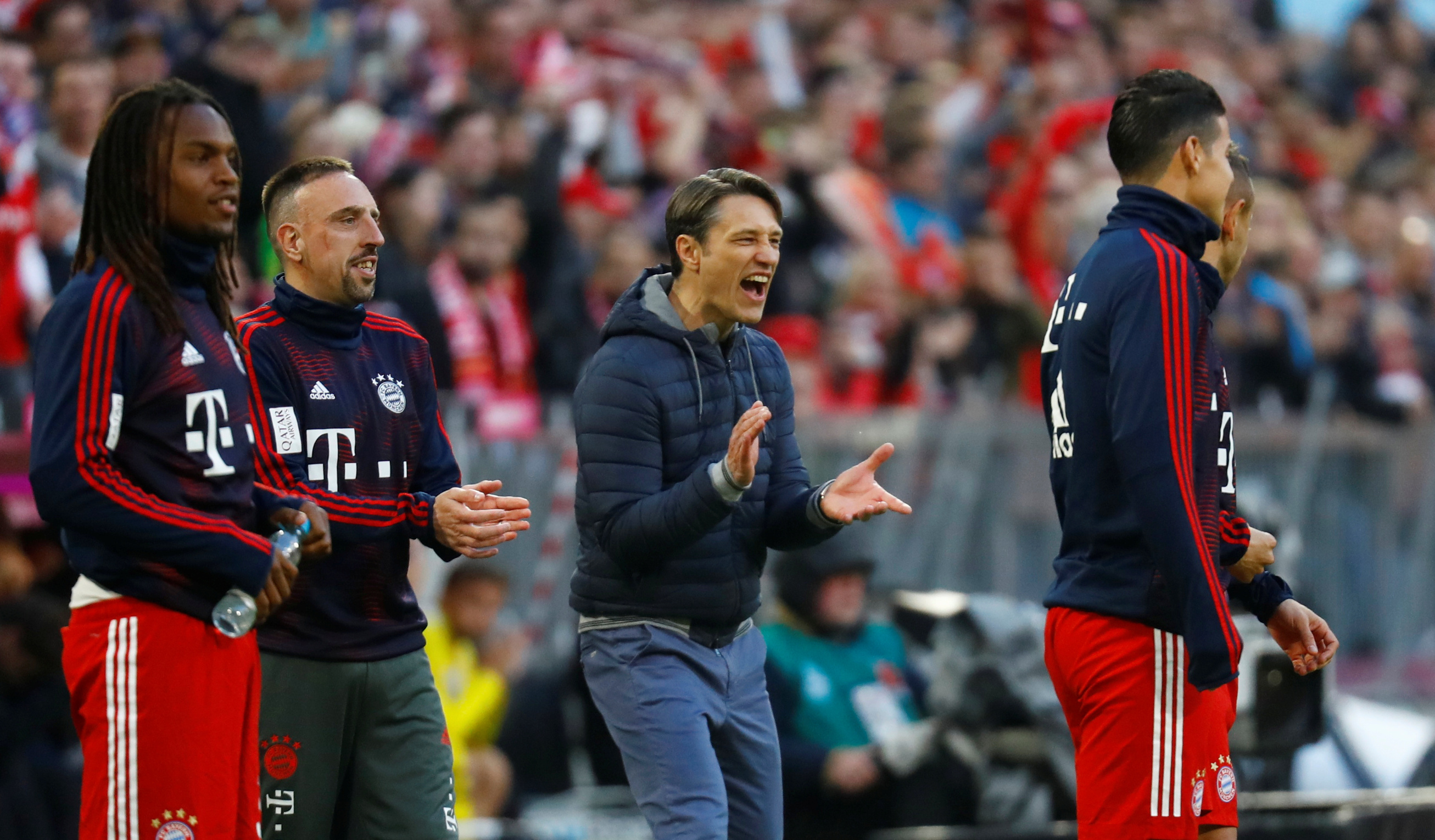 2019-04-06T172232Z_520866684_RC16011F4C90_RTRMADP_3_SOCCER-GERMANY-BAY-DOR_1