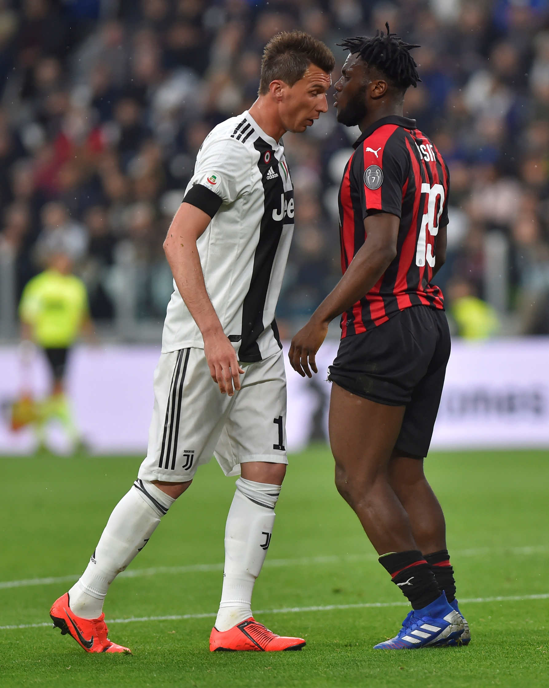 2019-04-06T163547Z_44566449_RC1C89B0FA00_RTRMADP_3_SOCCER-ITALY-JUV-MIL