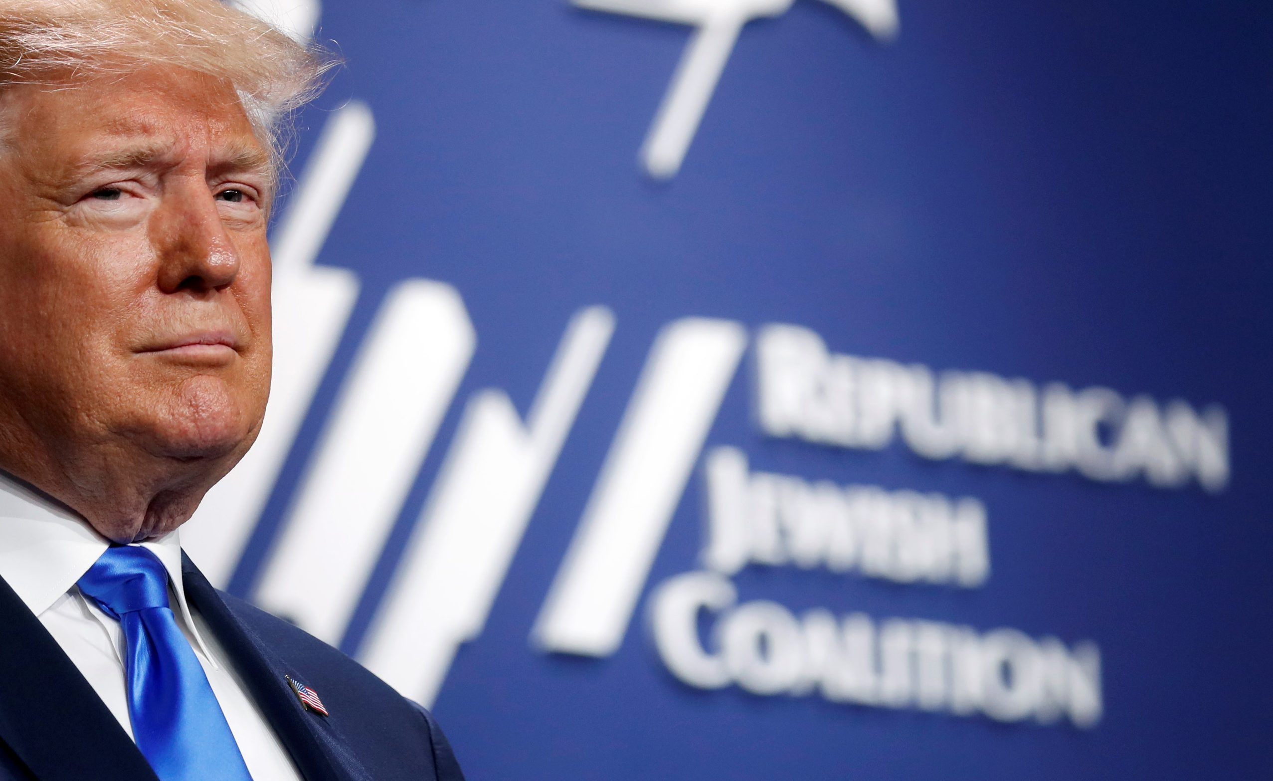 2019-04-06T190549Z_1599893364_RC1D9859DF60_RTRMADP_3_USA-TRUMP