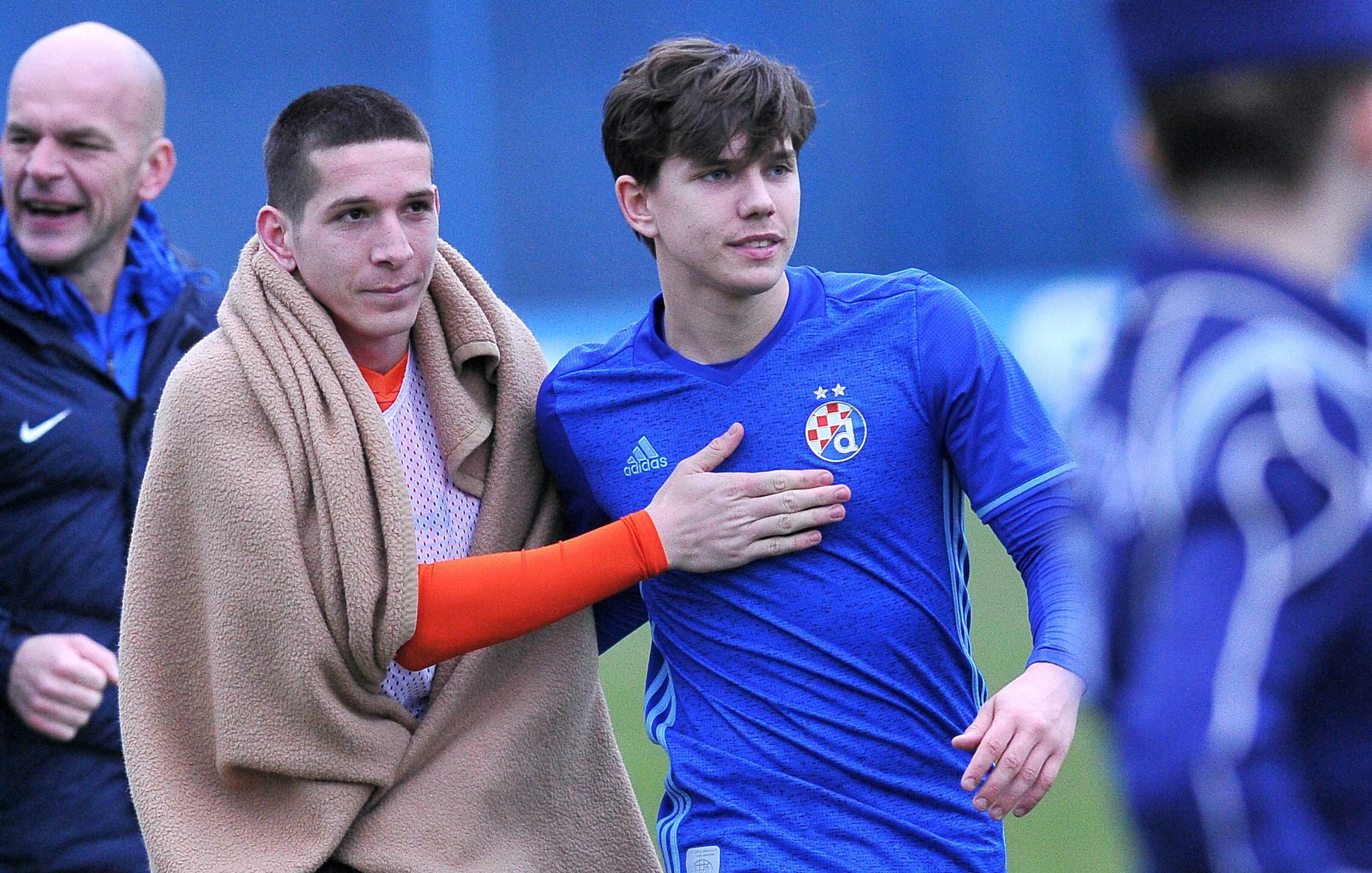 Lirim Kastrati (lijevo) u društvu Ante Ćorića nakon dvoboja Dinama i Lokomotive u ožujku 2018.