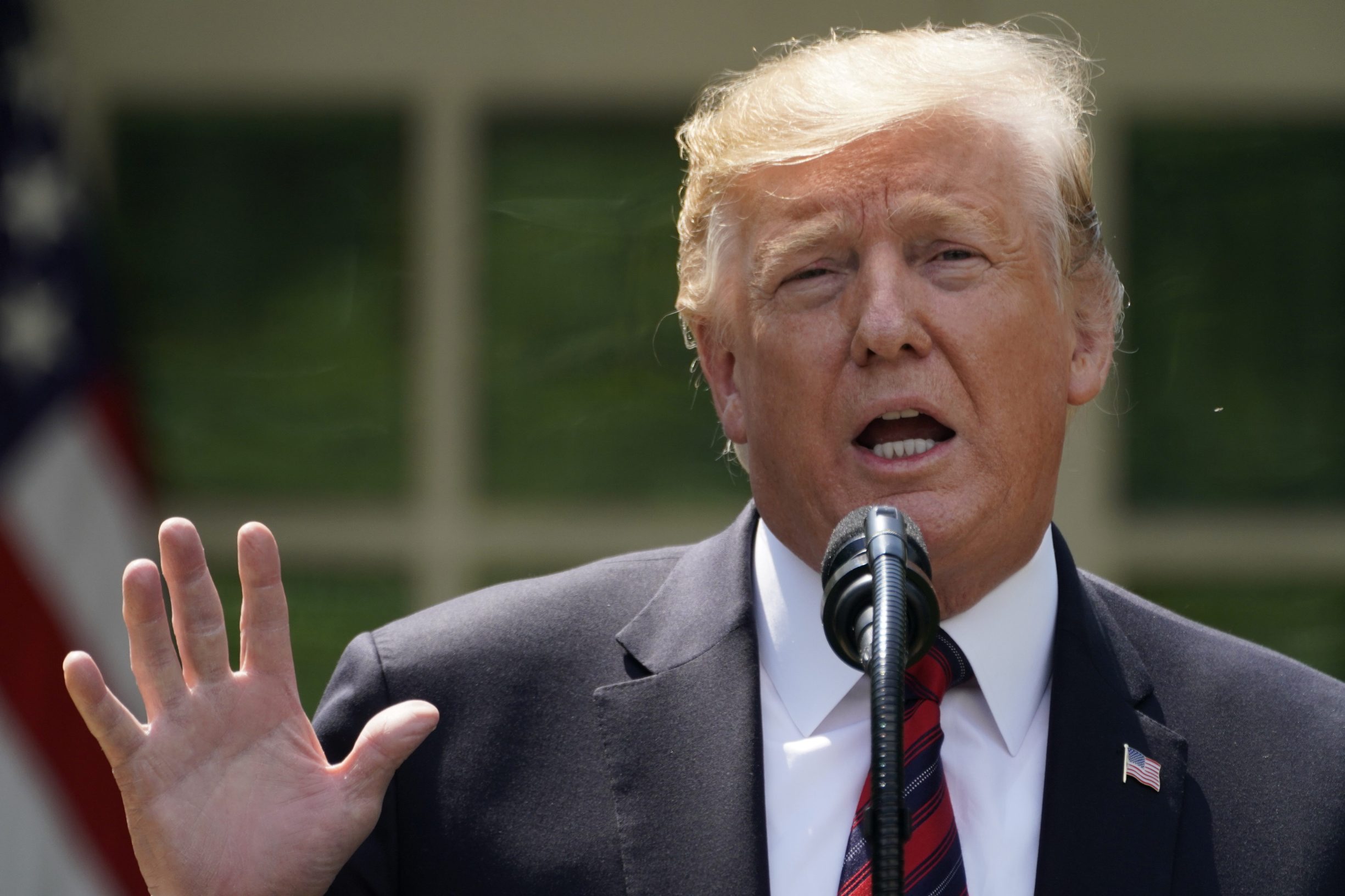 2019-05-16T184602Z_1685388098_RC175EA0ED40_RTRMADP_3_USA-IMMIGRATION-TRUMP