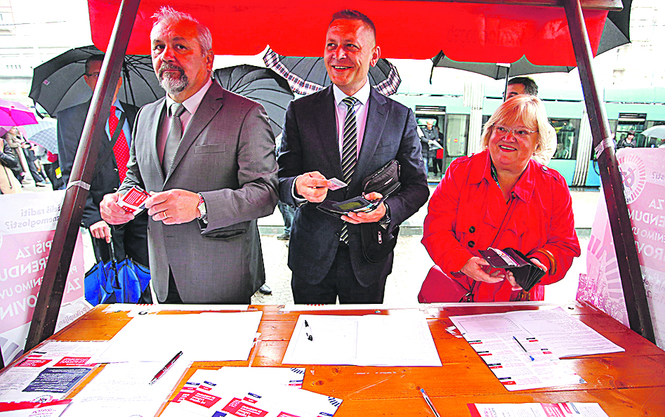 242893-312145-referendum5-090519