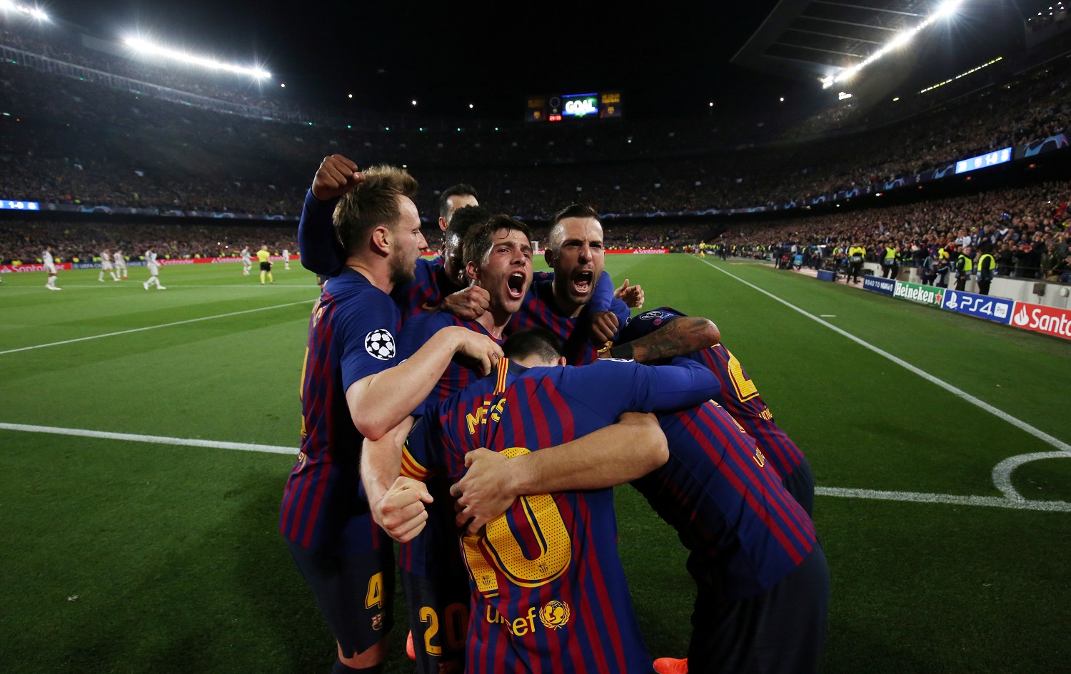 2019-05-01T211620Z_1409328052_RC15EB911C60_RTRMADP_3_SOCCER-CHAMPIONS-FCB-LIV_1