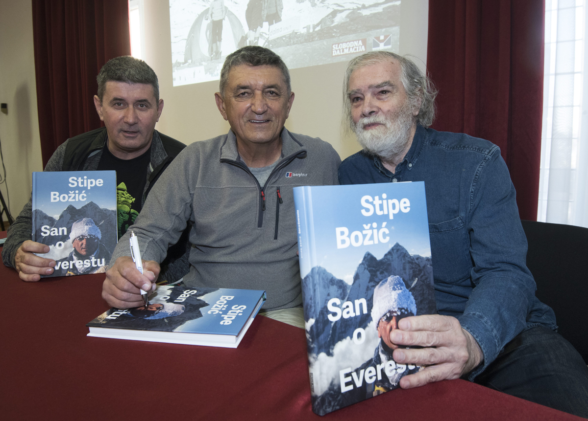 Na fotografiji: Vedran Mlikota, Stipe Božić i Tonko Maroević