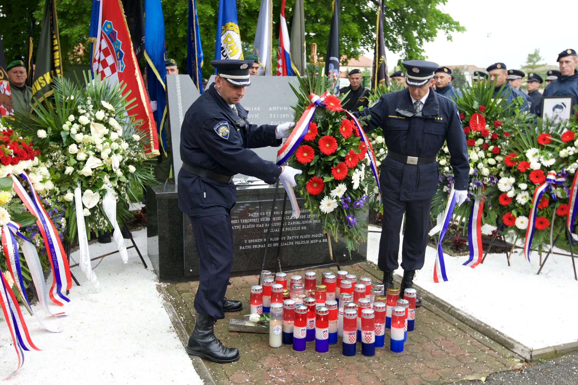 borovo_policajci19-020516