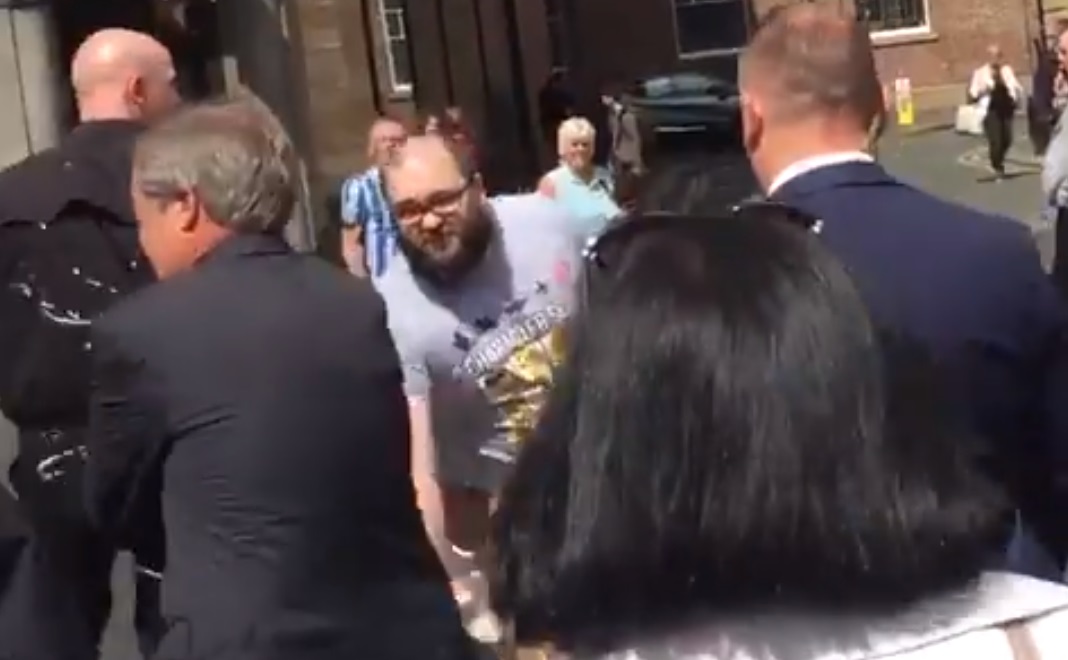 Napad na Nigela Faragea