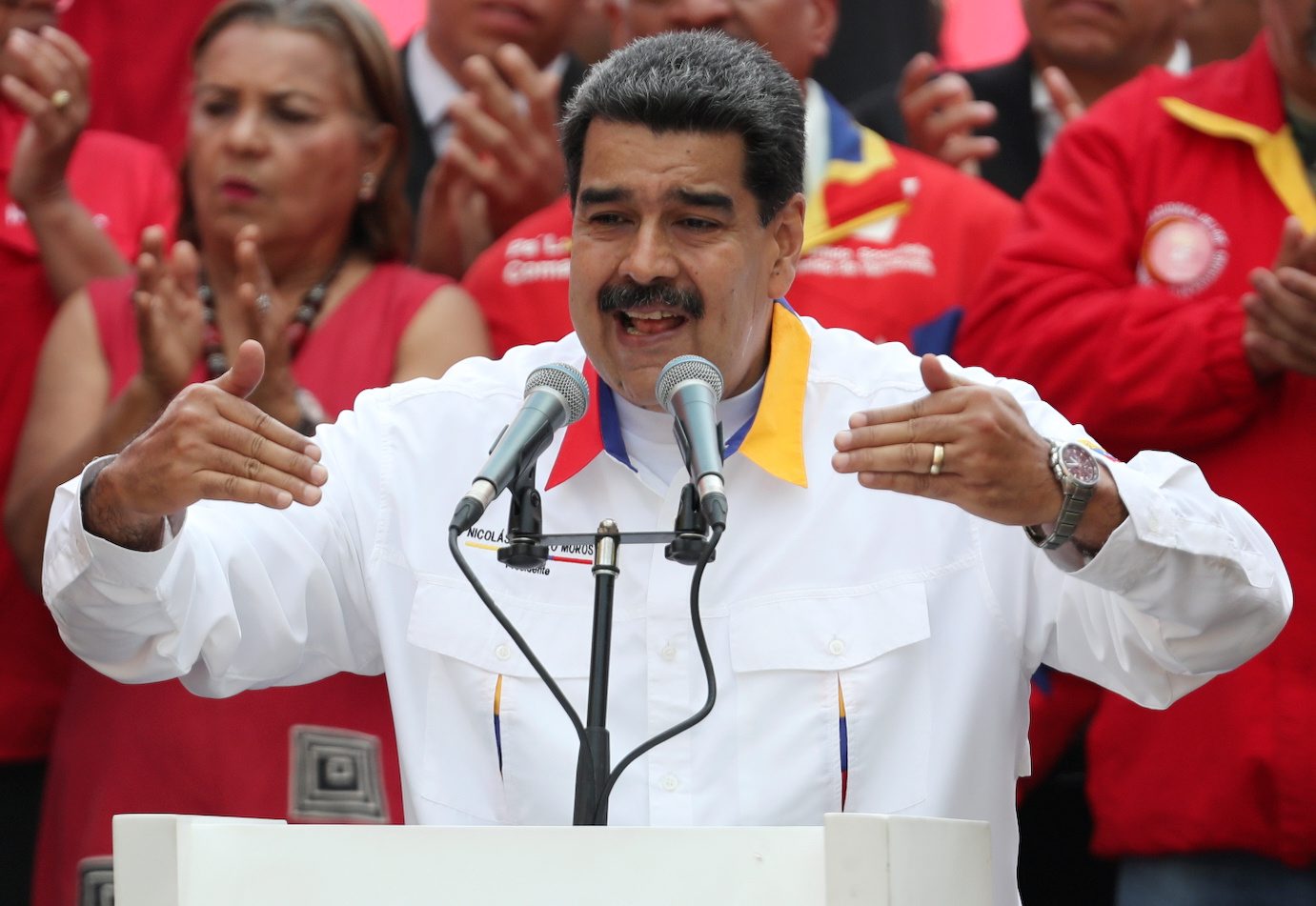 2019-05-20T202849Z_1964065346_RC1B60C69550_RTRMADP_3_VENEZUELA-POLITICS