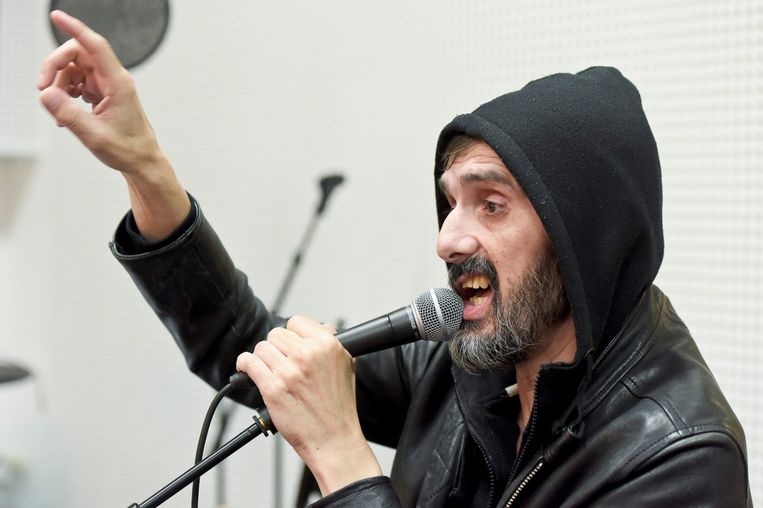 bare_gudaci13-100519