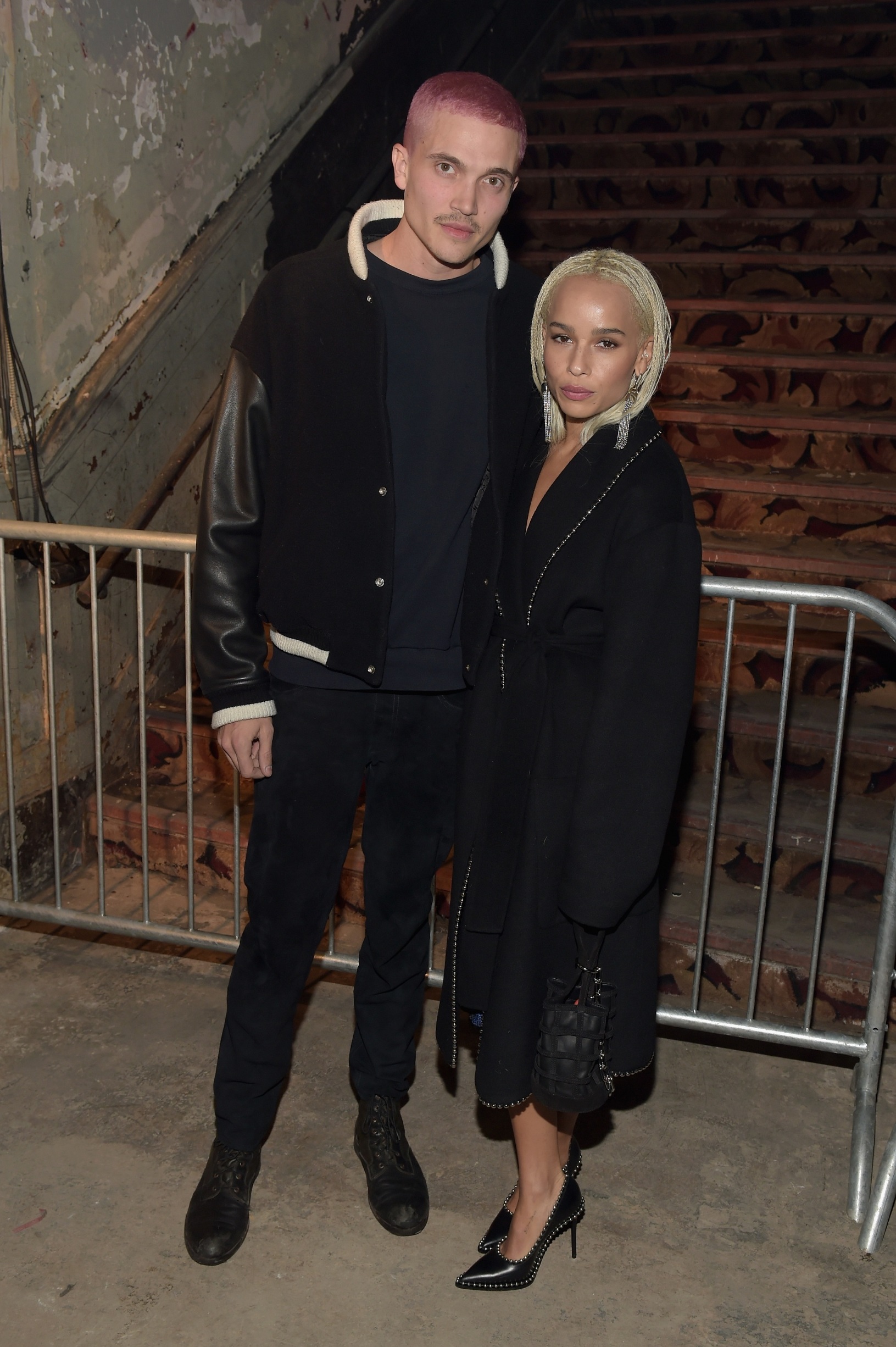 Karl Glusman i Zoe Kravitz 