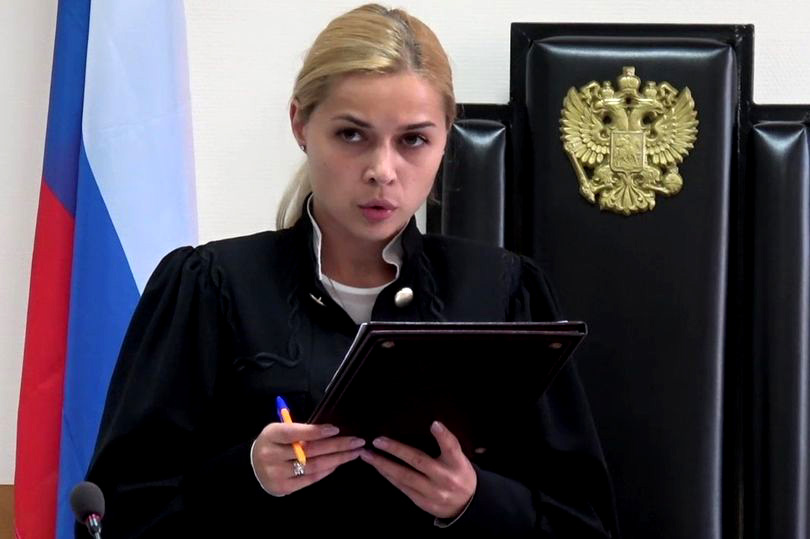 0_Irina-Devayeva-Russian-Judge-retires-after-topless-picture-emerges