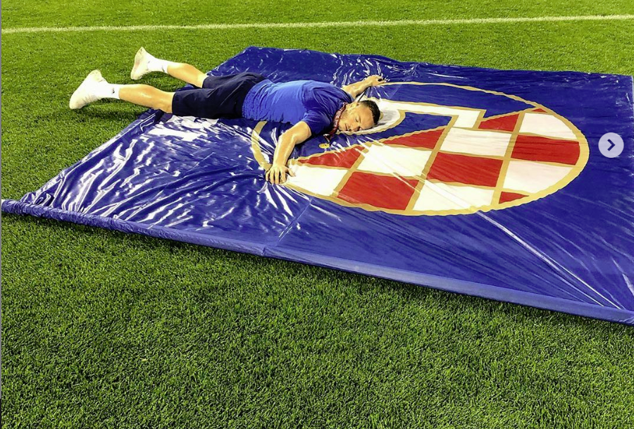 Amir Rrahmani zastava dinamo proslava travnjak
