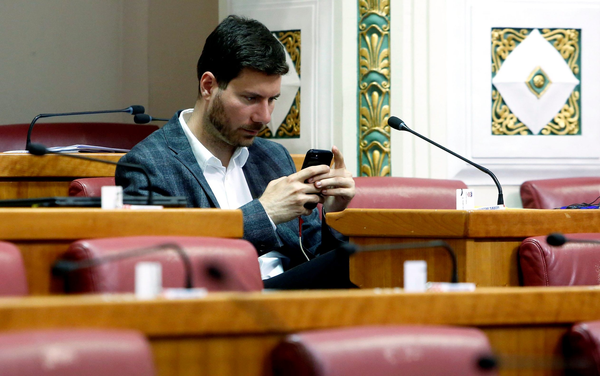 sjednica_sabor7-100519