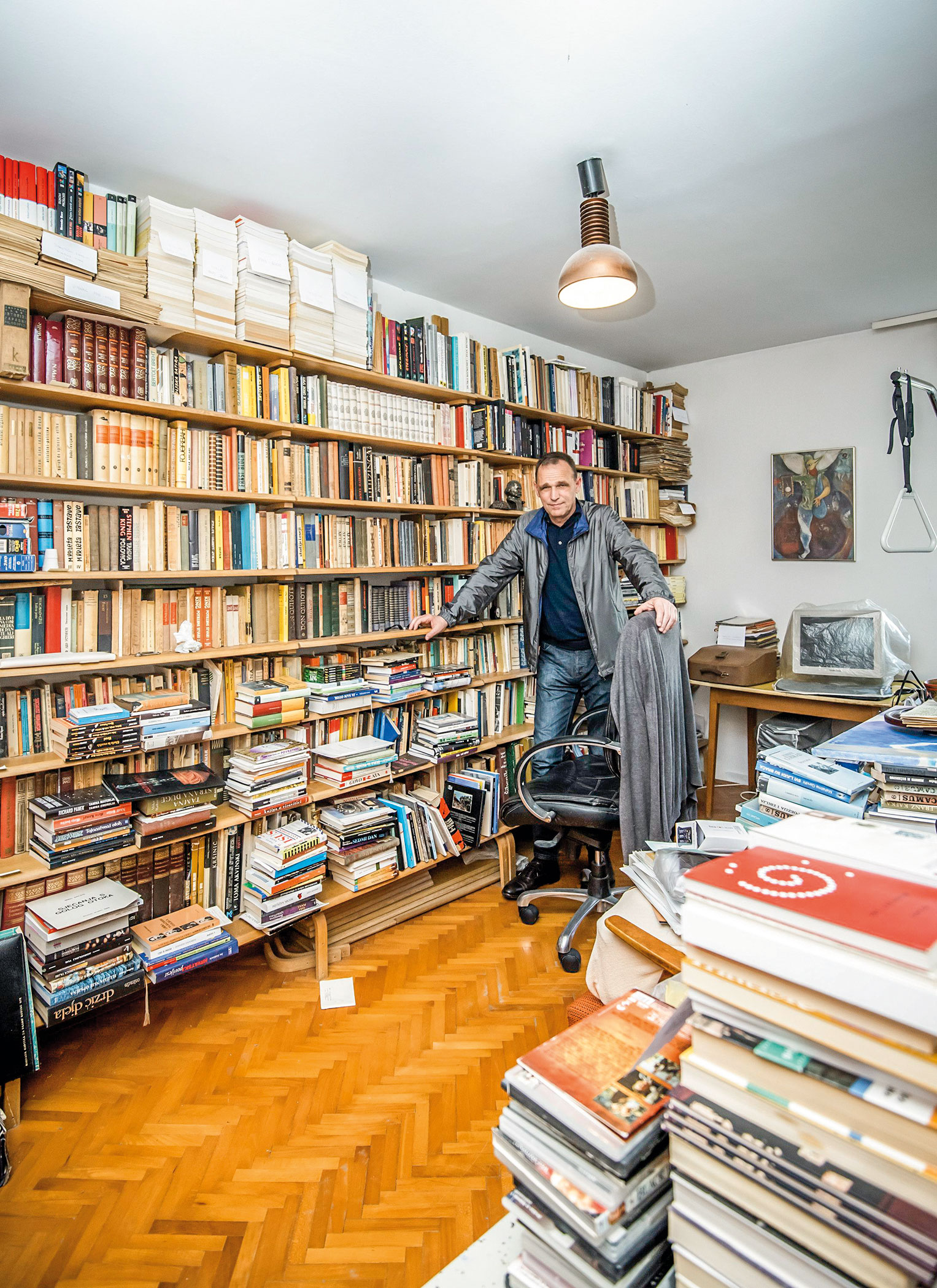 Vinko Brešan u očevoj radnoj sobi u Šibeniku