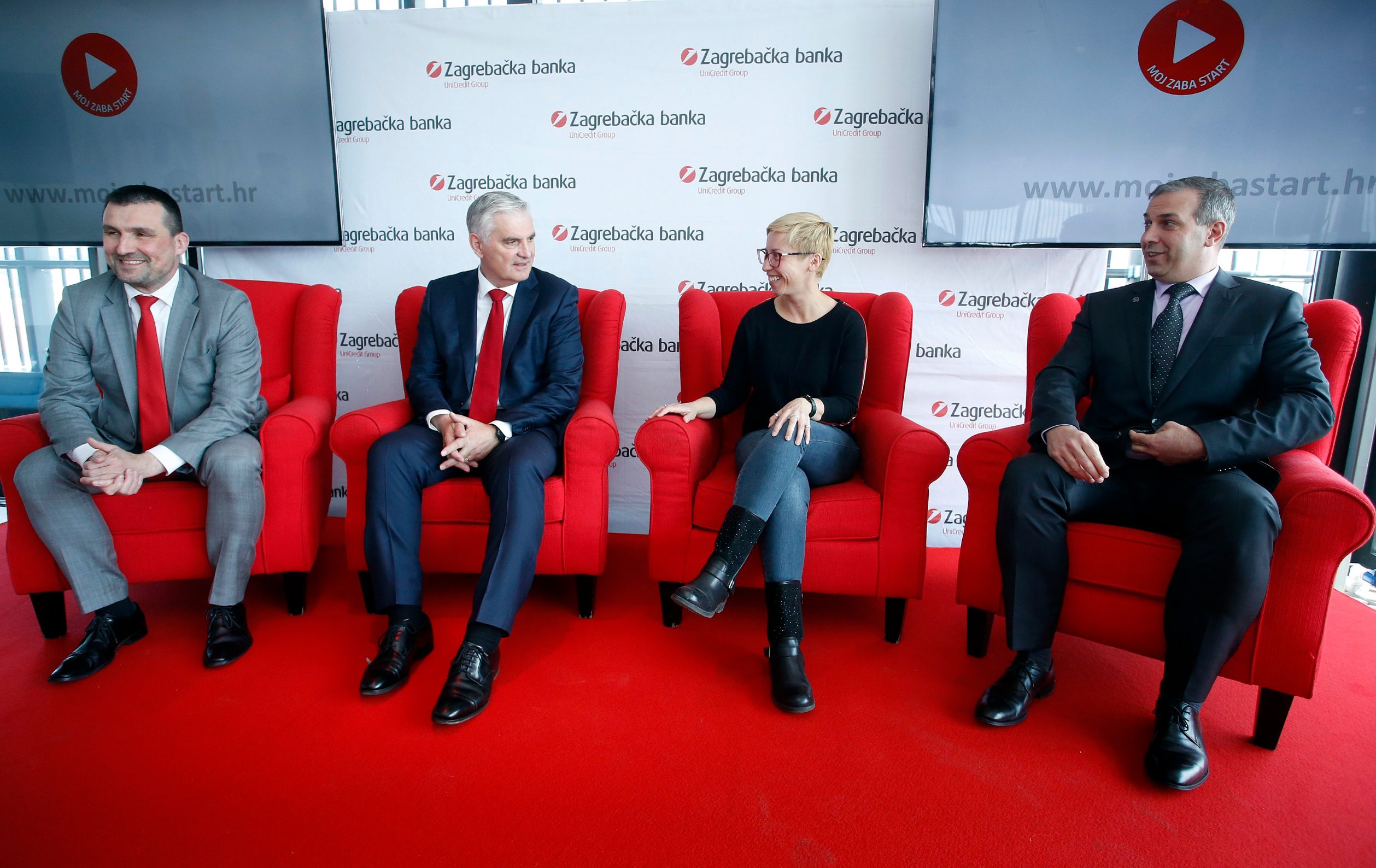 Eugen Paić Karega, član Uprave Zabe, Miljenko Živaljić, predsjednik Uprave Zabre, Sandra Bortek, suonivačica aplikacije SightRun i prošogodišnje dobitnica nagrade, Hrvoje Balen s Algebre