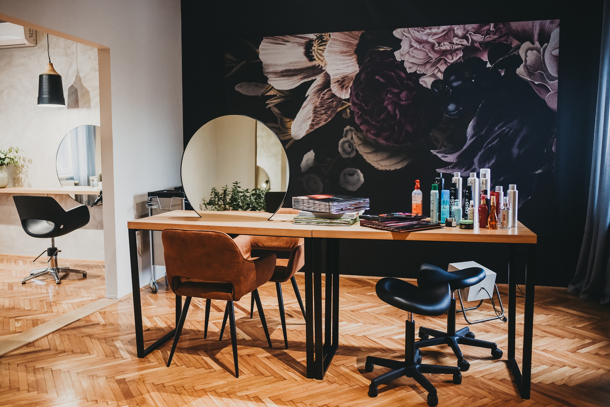 Frida Hair salon 9