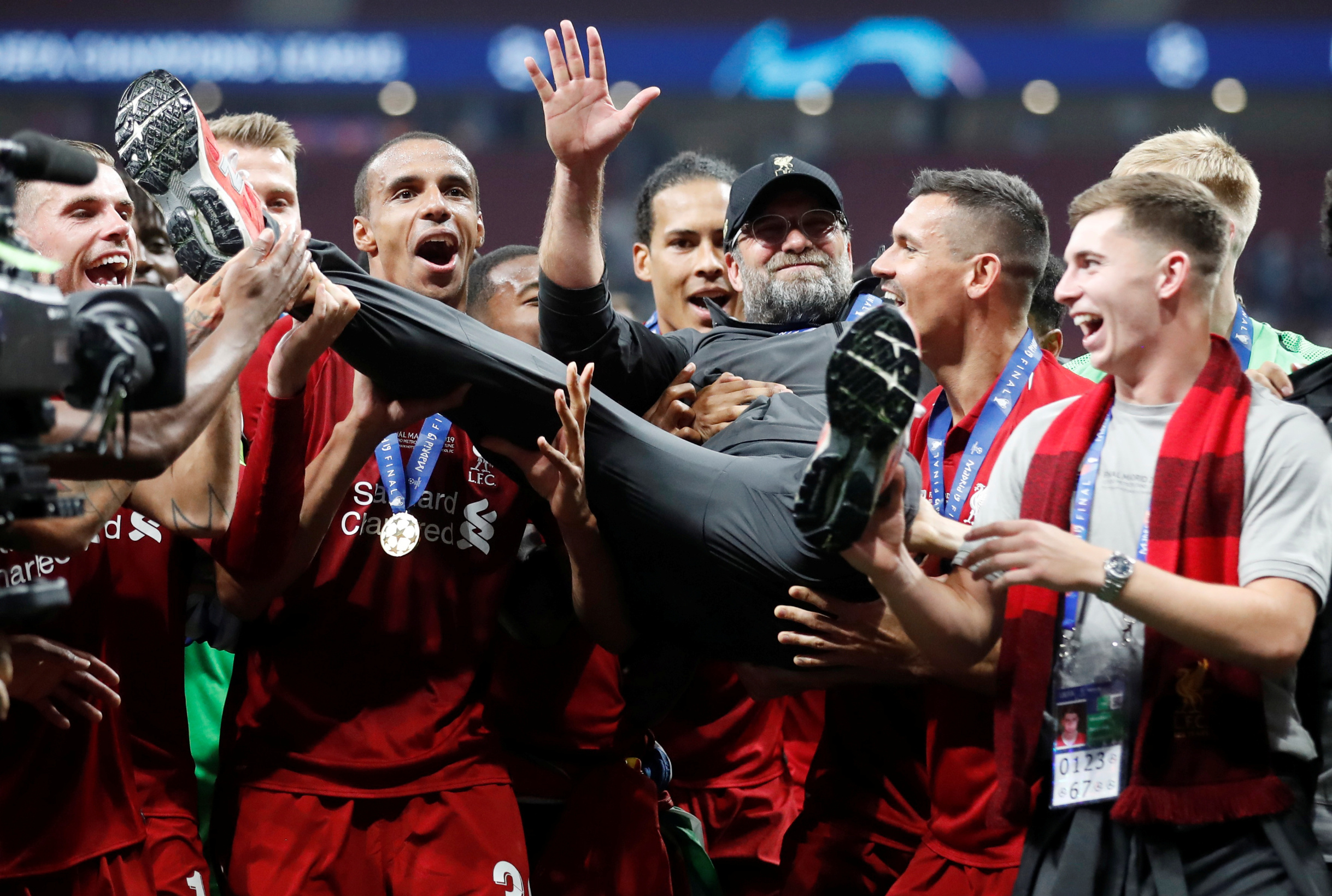 2019-06-01T213425Z_1561538036_RC1160B8F0B0_RTRMADP_3_SOCCER-CHAMPIONS-TOT-LIV