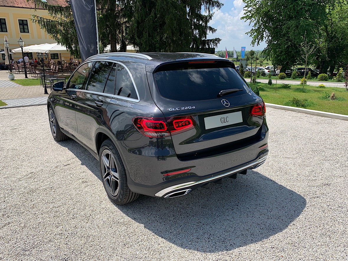 B5949488-CC99-4963-8863-9B038D5E3289