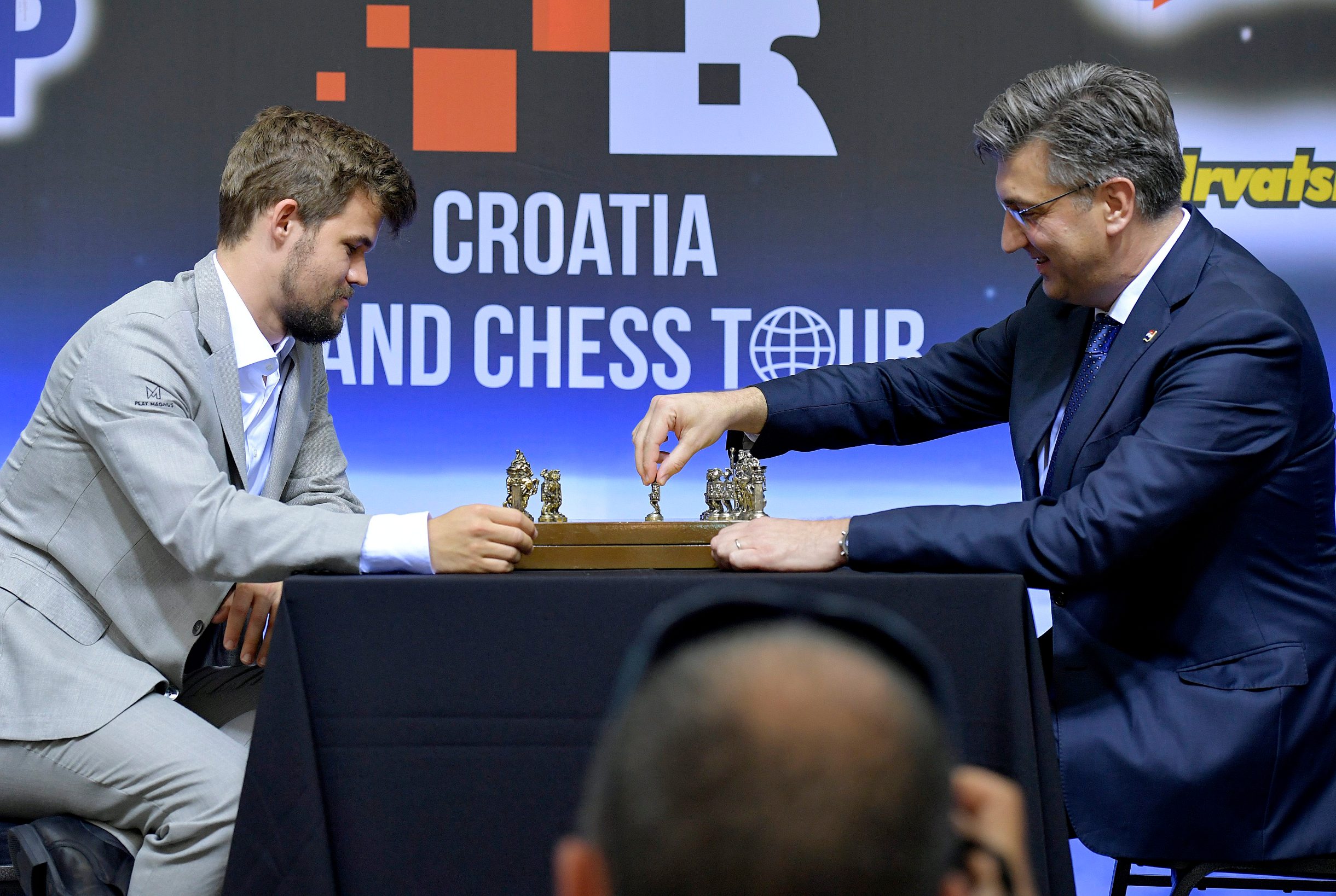 chess_tour-250619