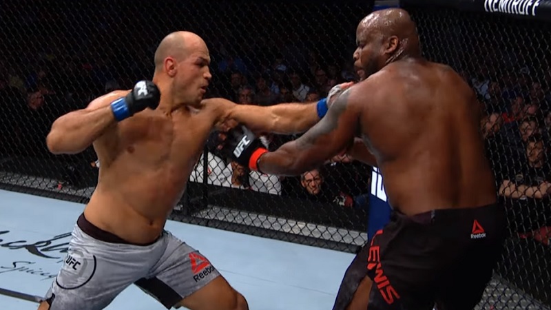Junior Dos Santos vs. Derrick Lewis