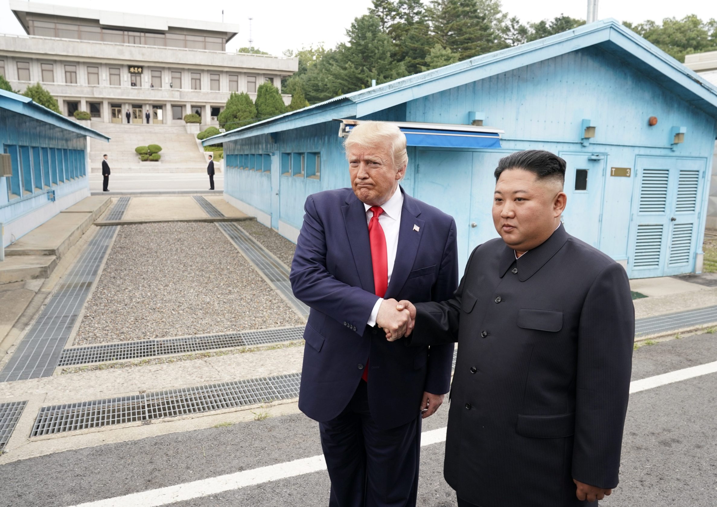 2019-06-30T065611Z_103031007_RC1C50C8CE80_RTRMADP_3_NORTHKOREA-USA-SOUTHKOREA