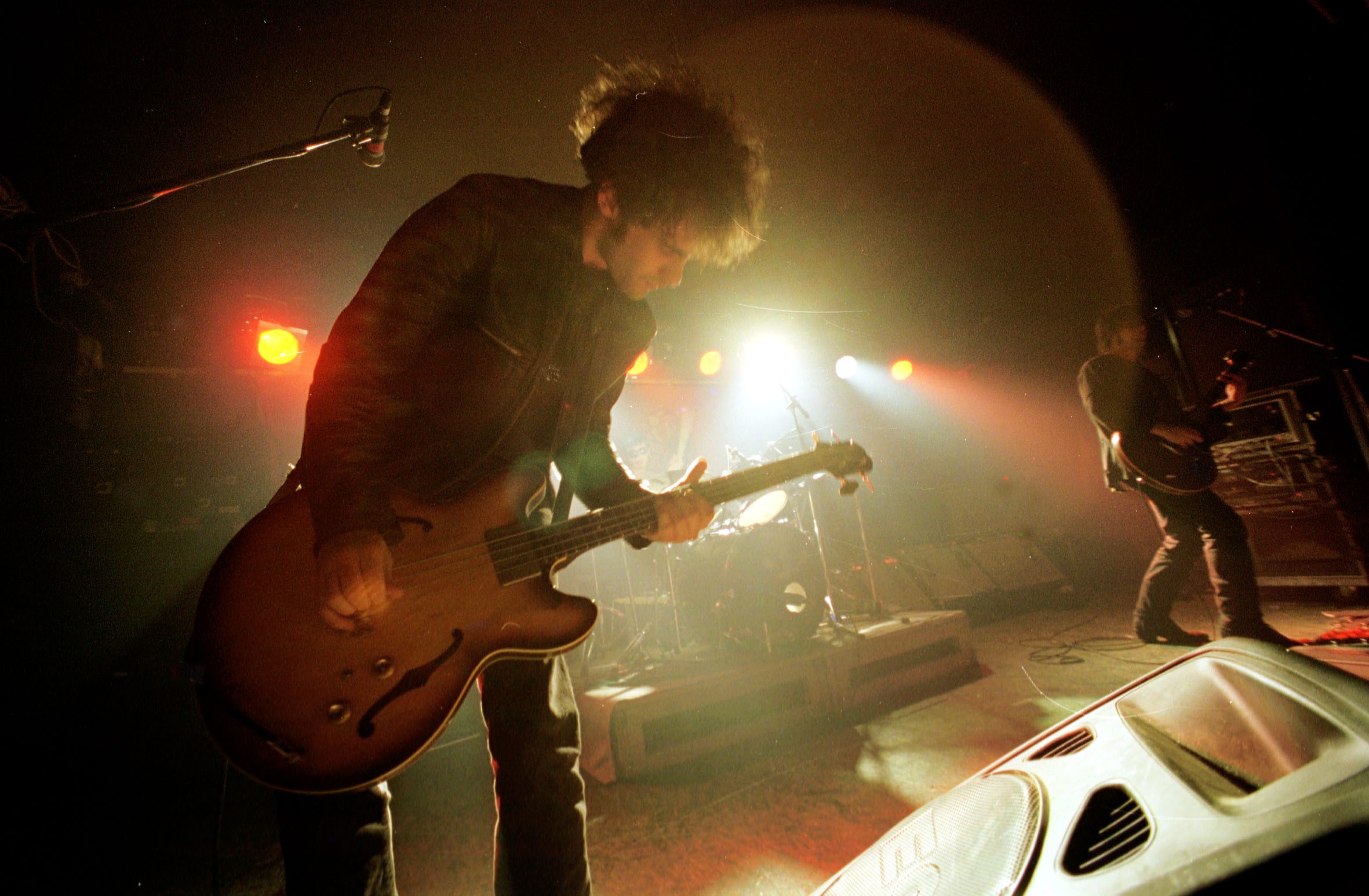 Black Rebel Motorcycle Club 2004. godine u Močvari