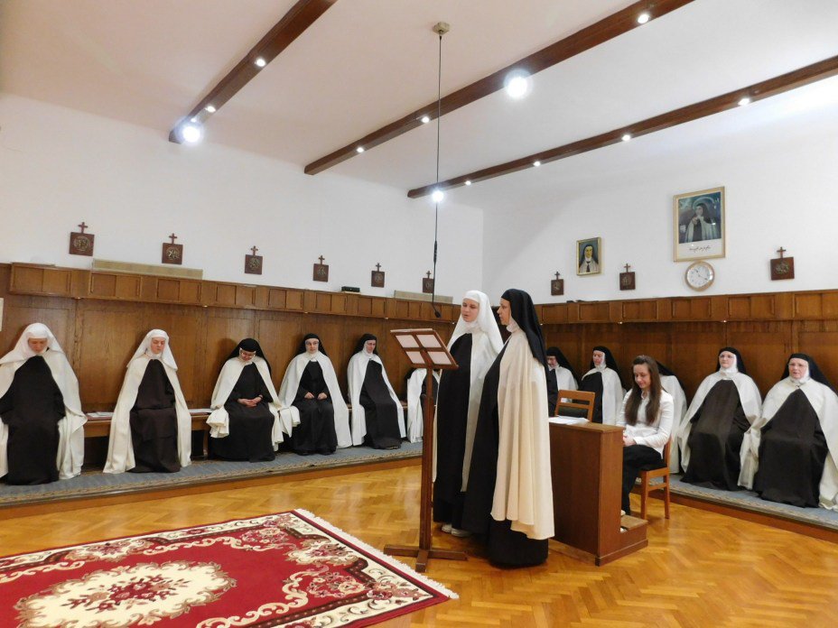 Bosonoge karmelićanke